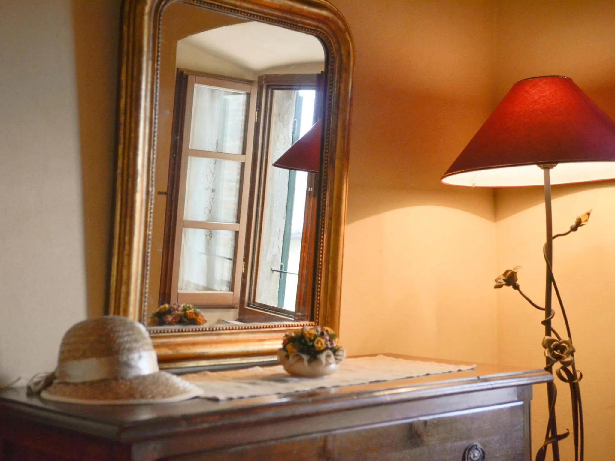 Decorative detail in Casa Ambra