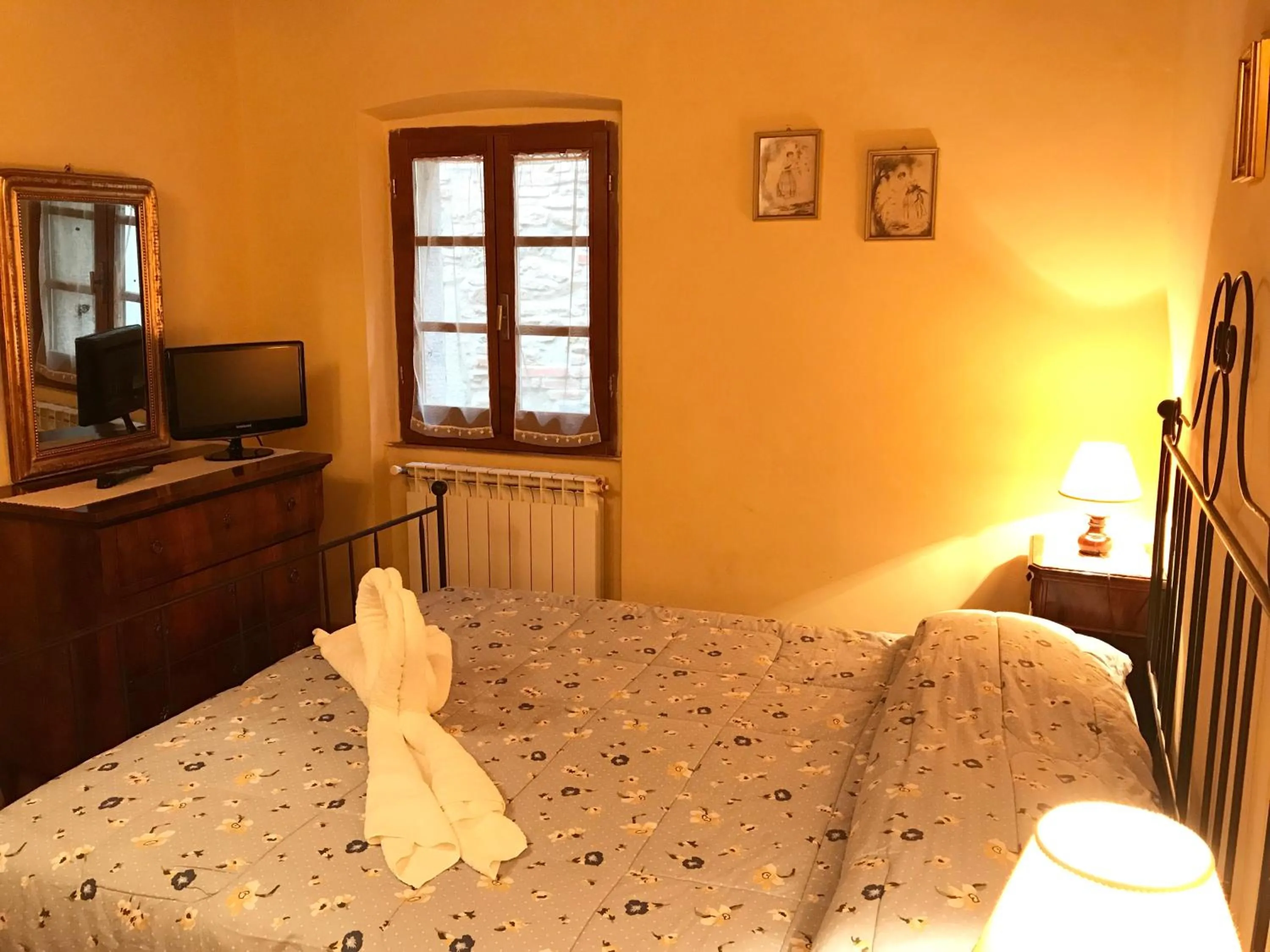 TV and multimedia, Bed in Casa Ambra