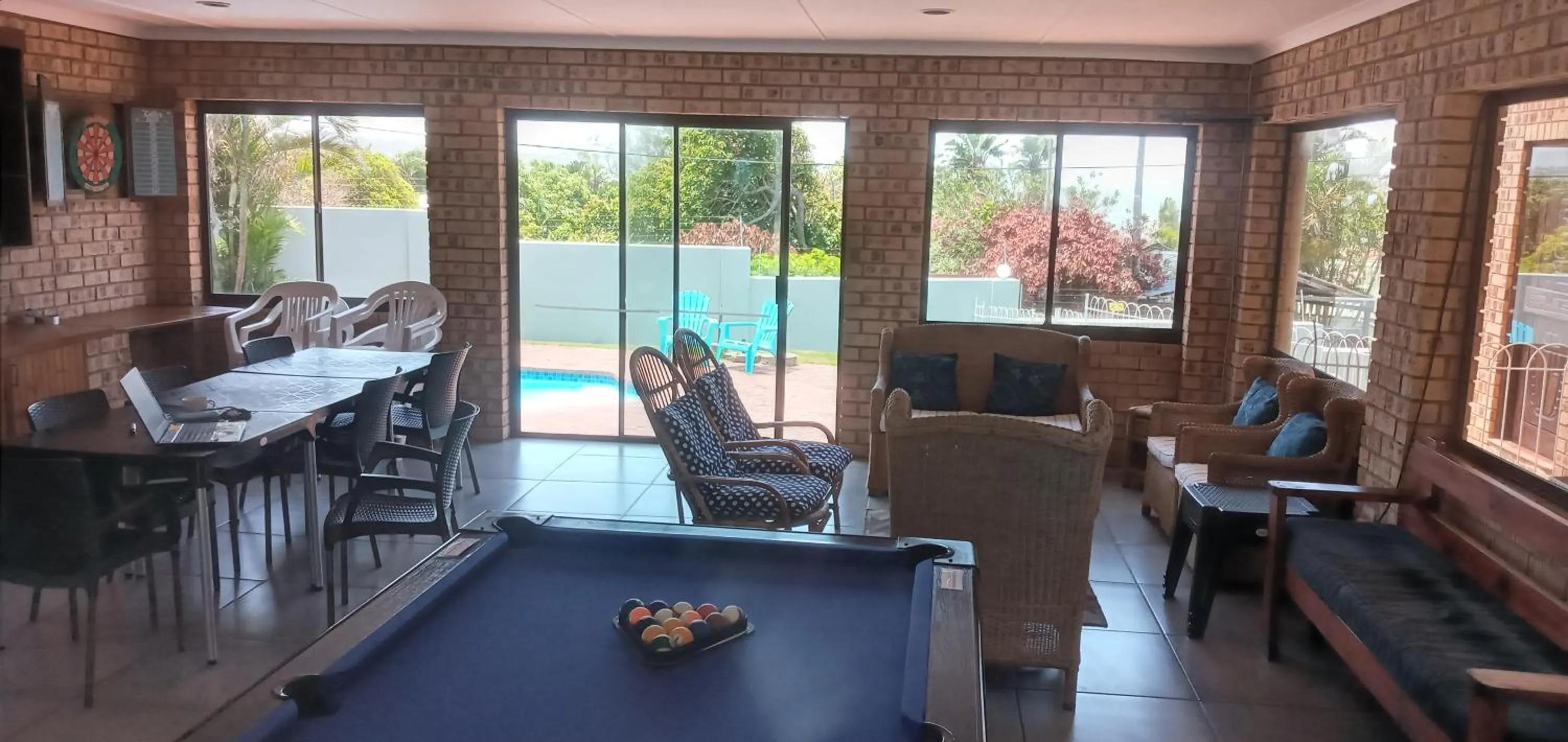 Swimming pool in Rockview Guest House