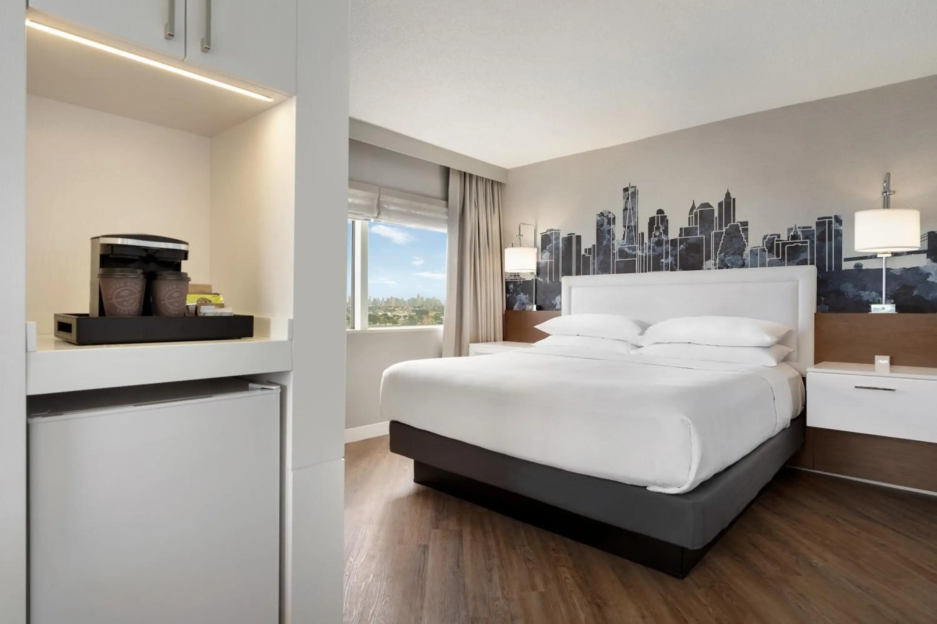 Corner King Room in The Park Hotel at Meadowlands Corner King Room in The Park Hotel at Meadowlands