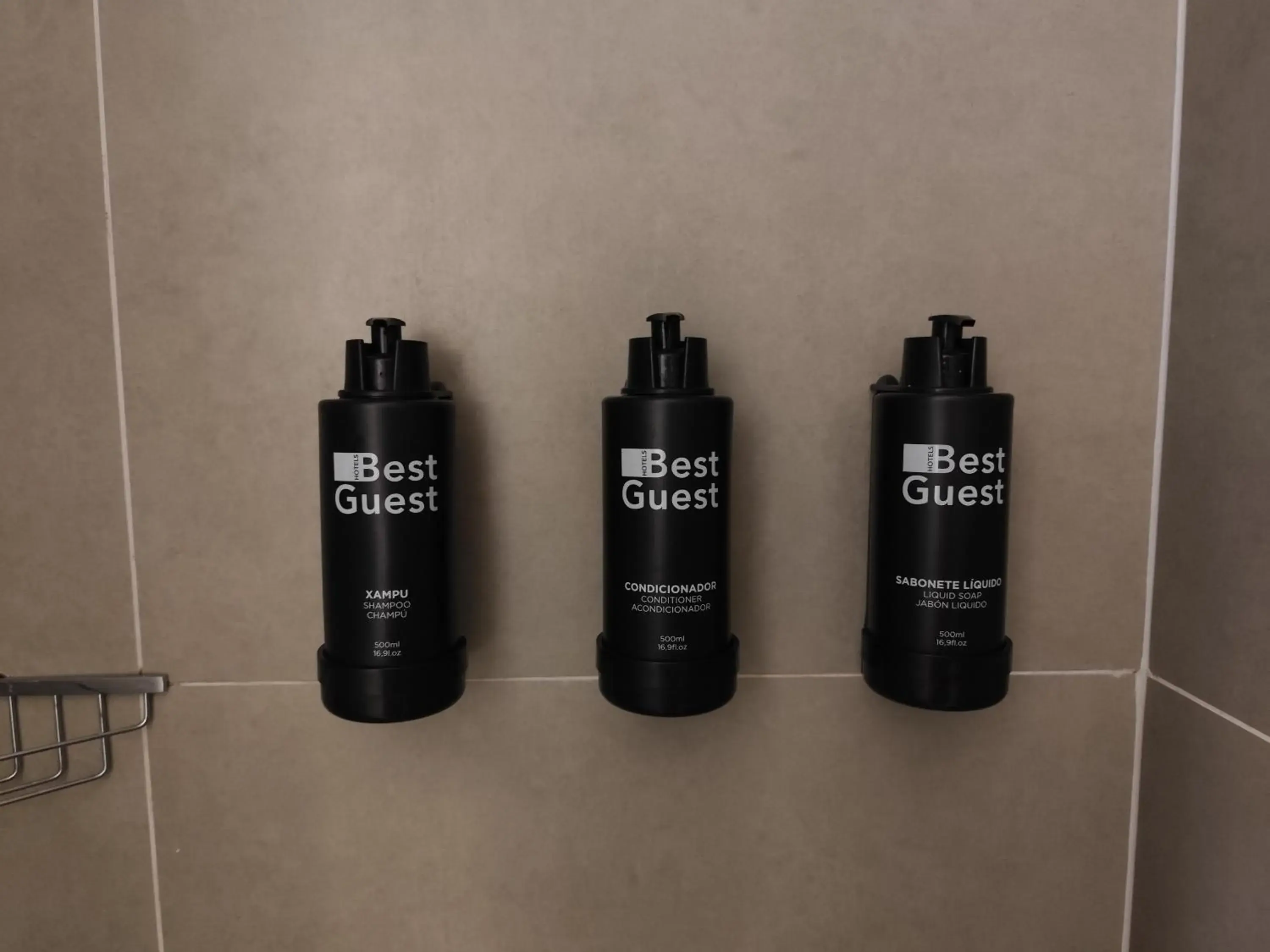 Single Room in Best Guest Hotel Expo Anhembi Single Room in Best Guest Hotel Expo Anhembi