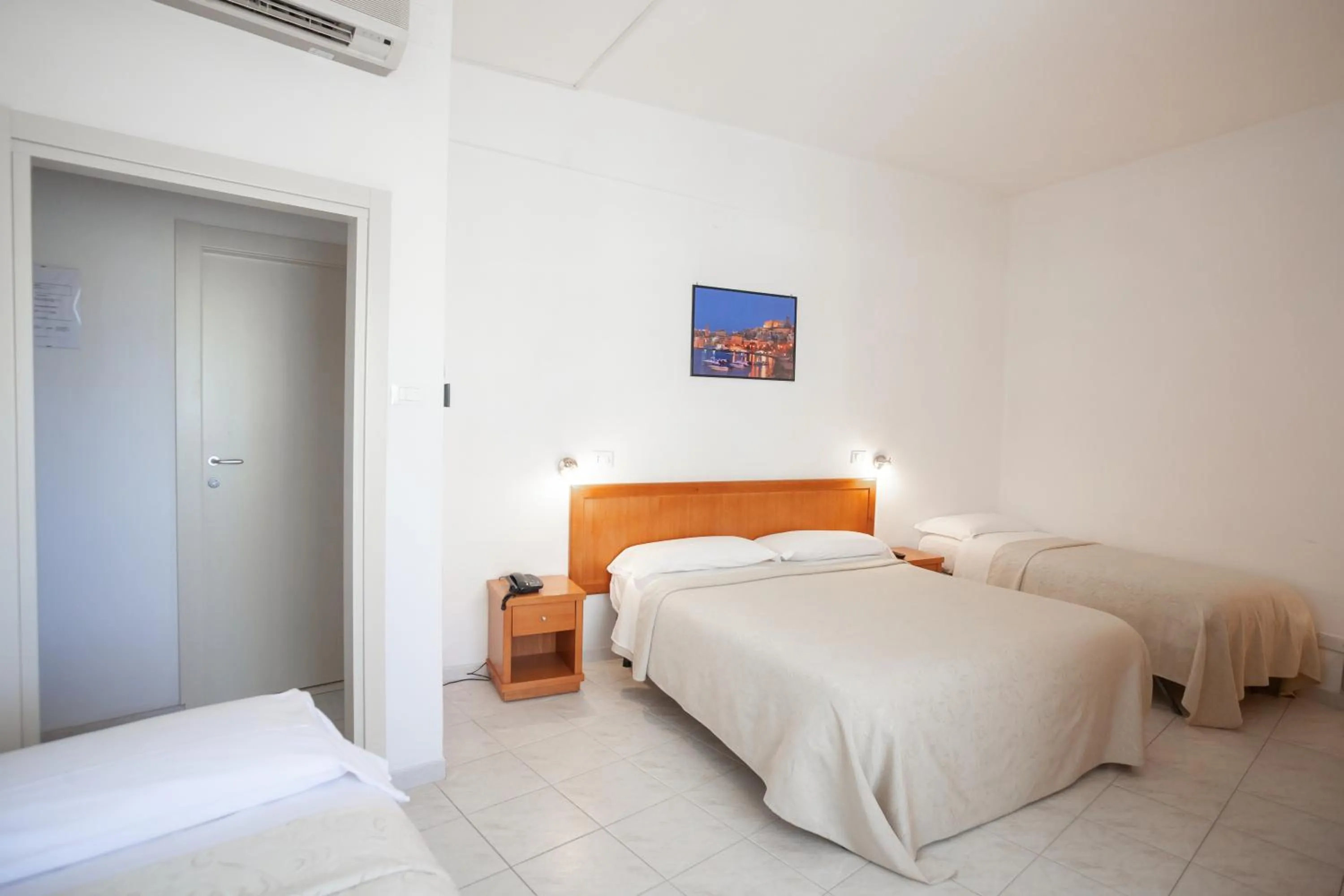 Bedroom in Hotel Viola