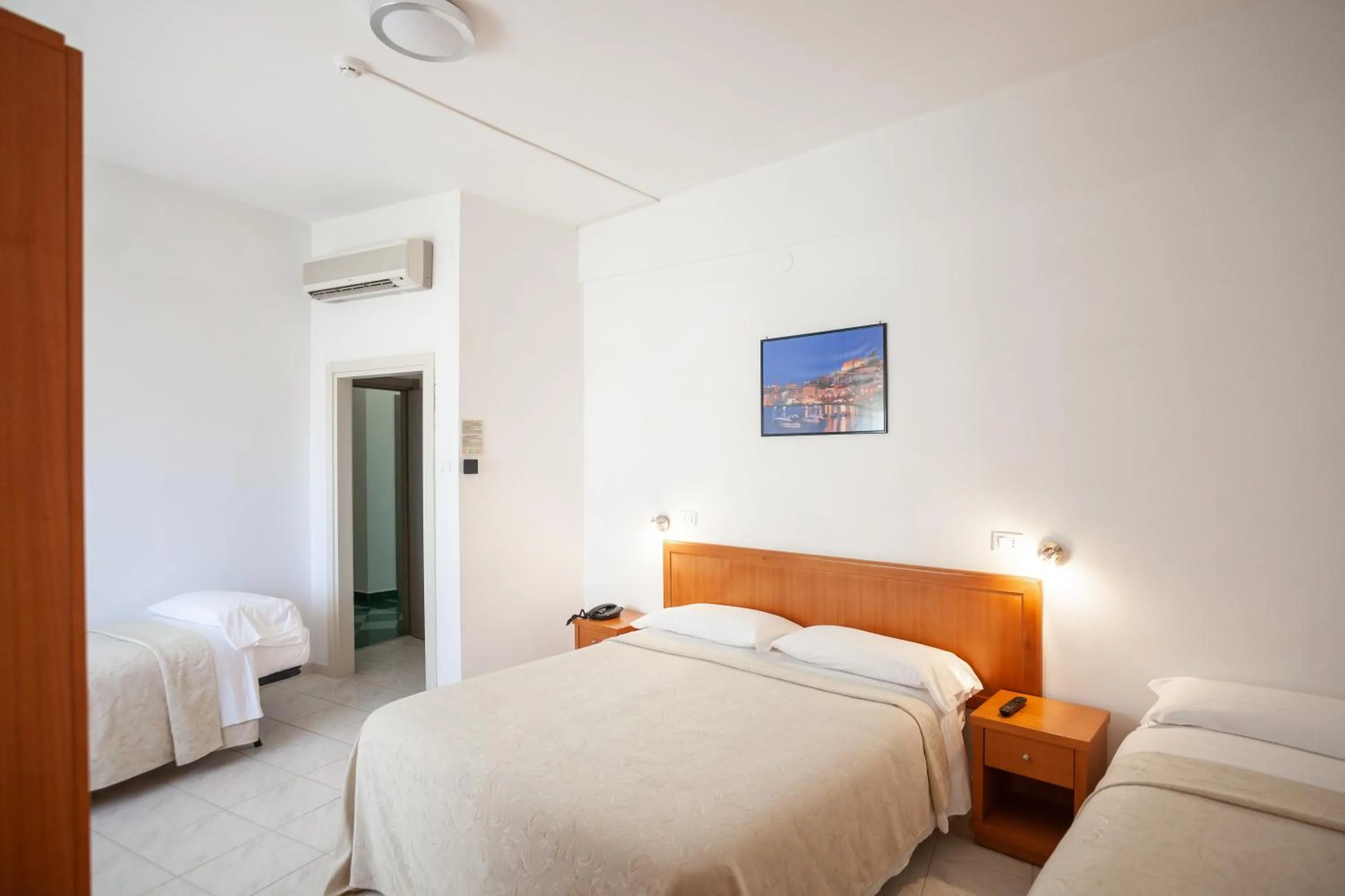 Bedroom in Hotel Viola