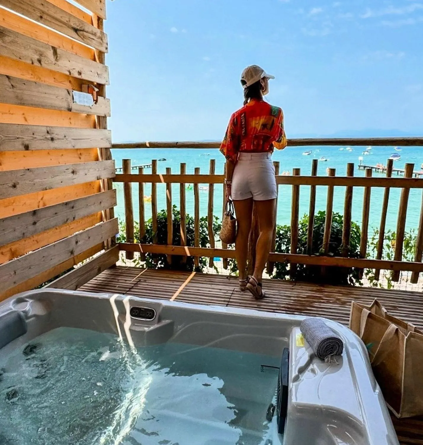 Hot Tub in Club del Sole Le Palme Lazise Family Collection