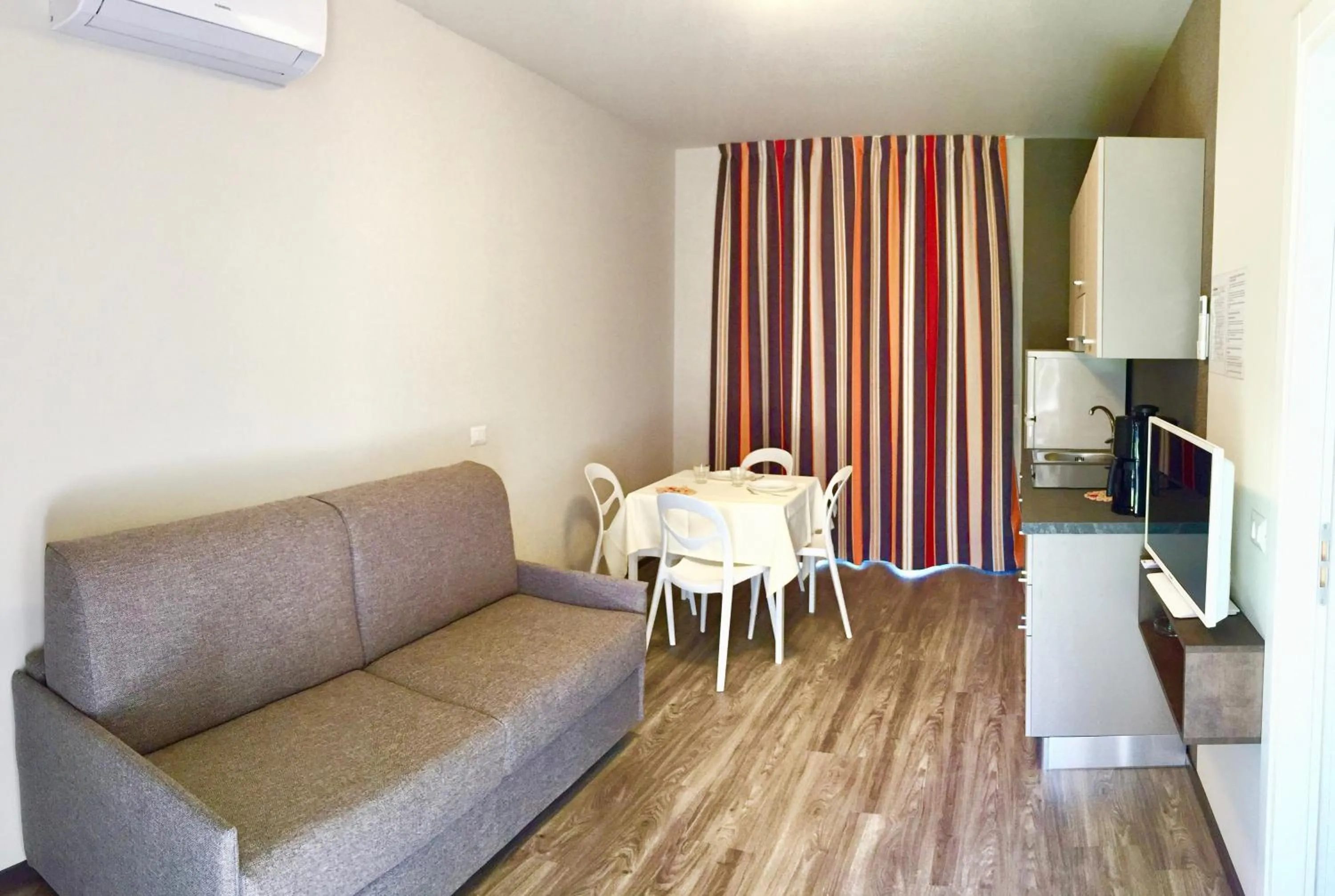 Kitchen or kitchenette in Le Palme Camping & Village
