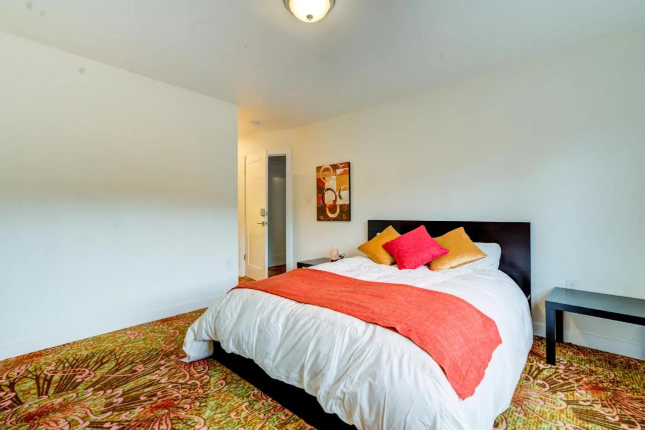 Bed in INNhale Resort and Spa