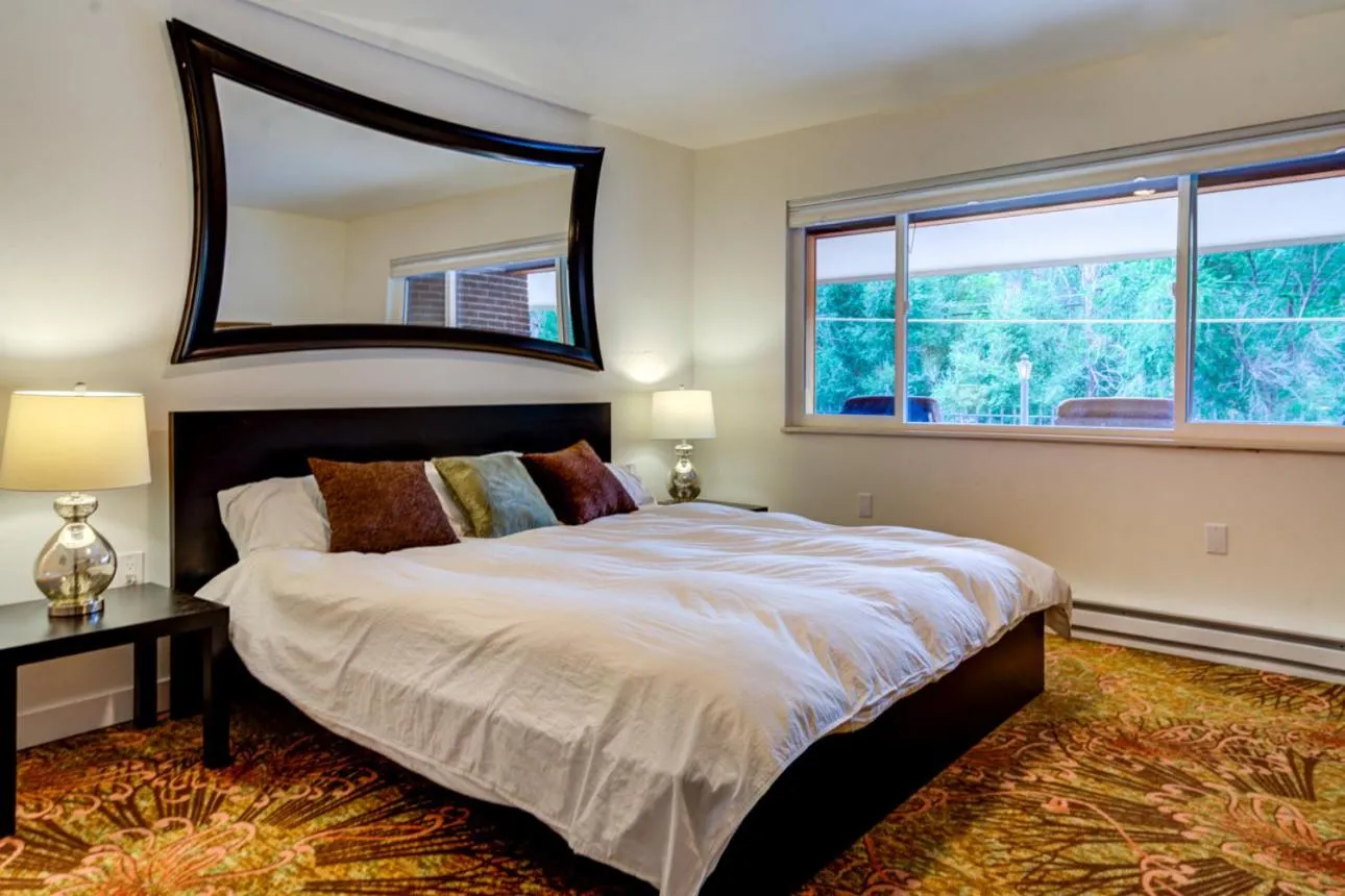 Bed in INNhale Resort and Spa