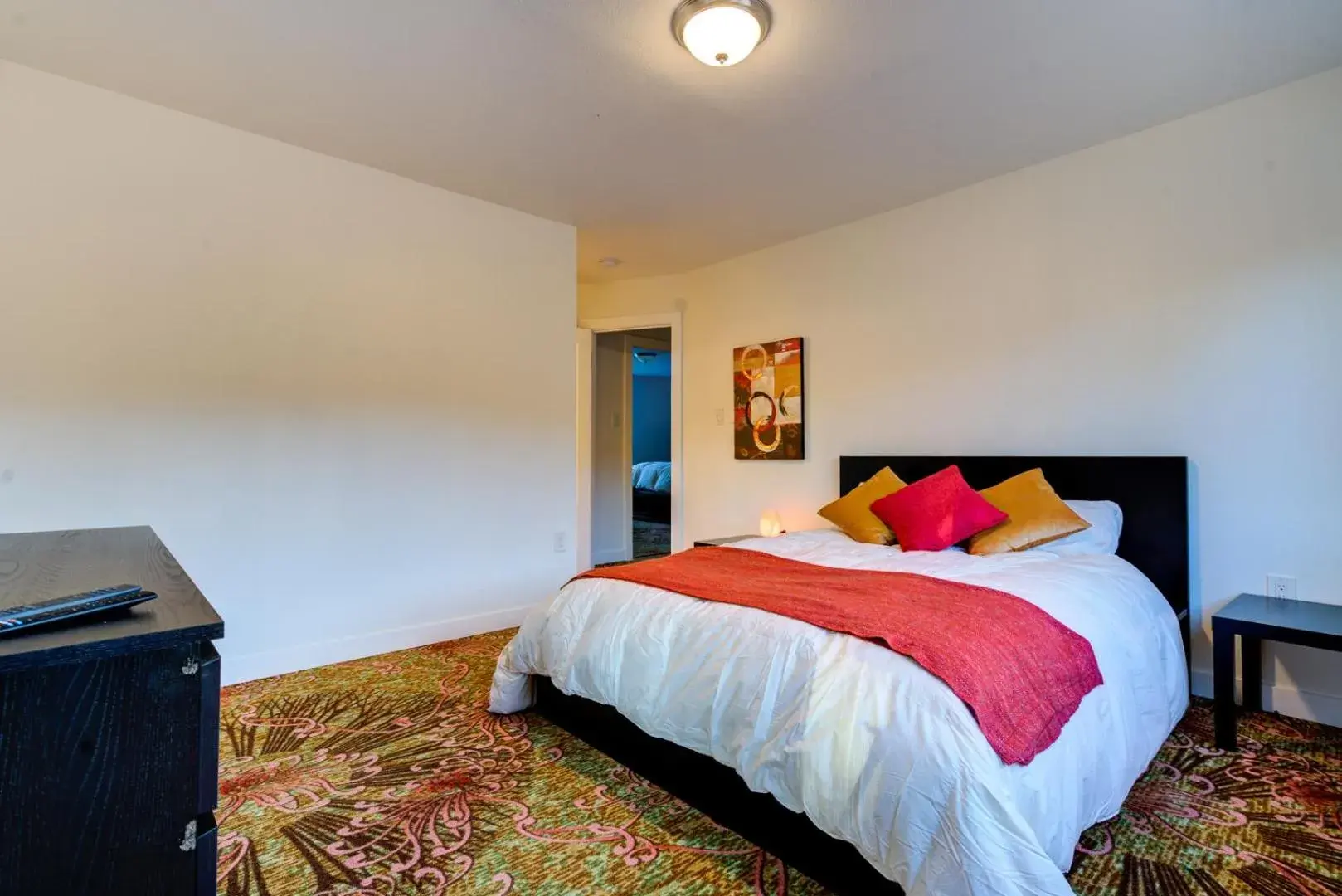 Deluxe King Studio - single occupancy in INNhale Resort and Spa Deluxe King Studio - single occupancy in INNhale Resort and Spa