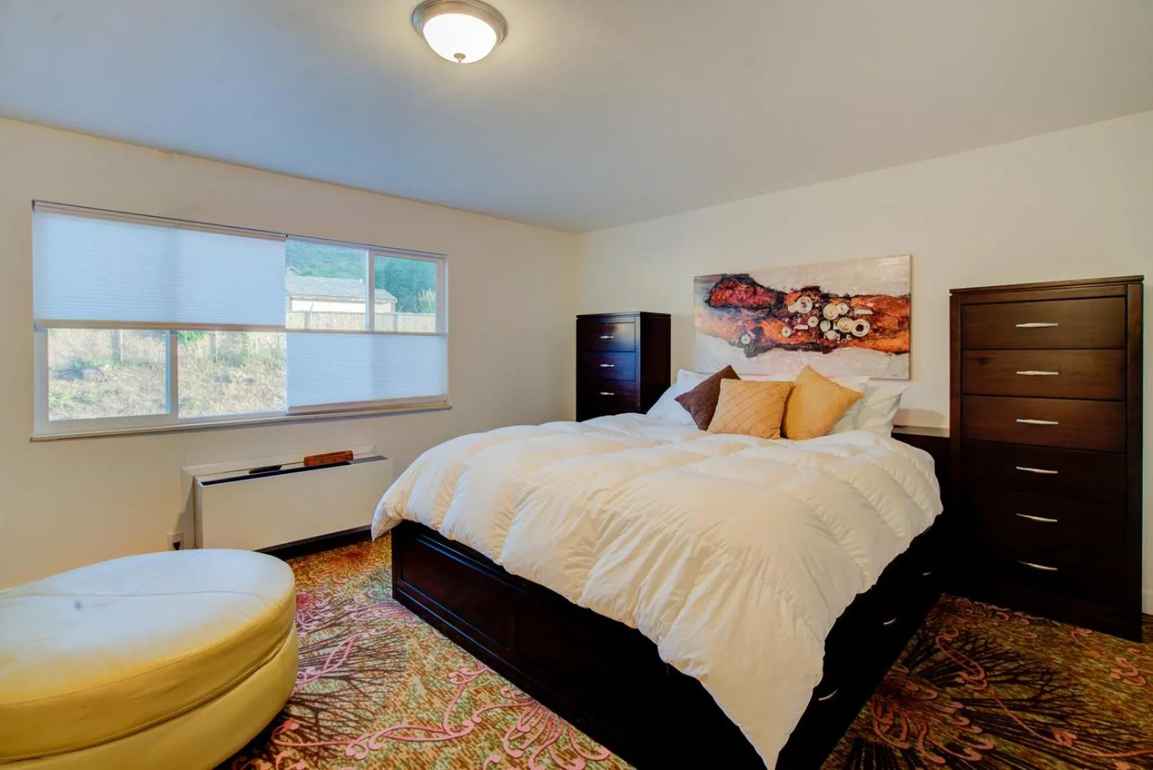 Bed in INNhale Resort and Spa