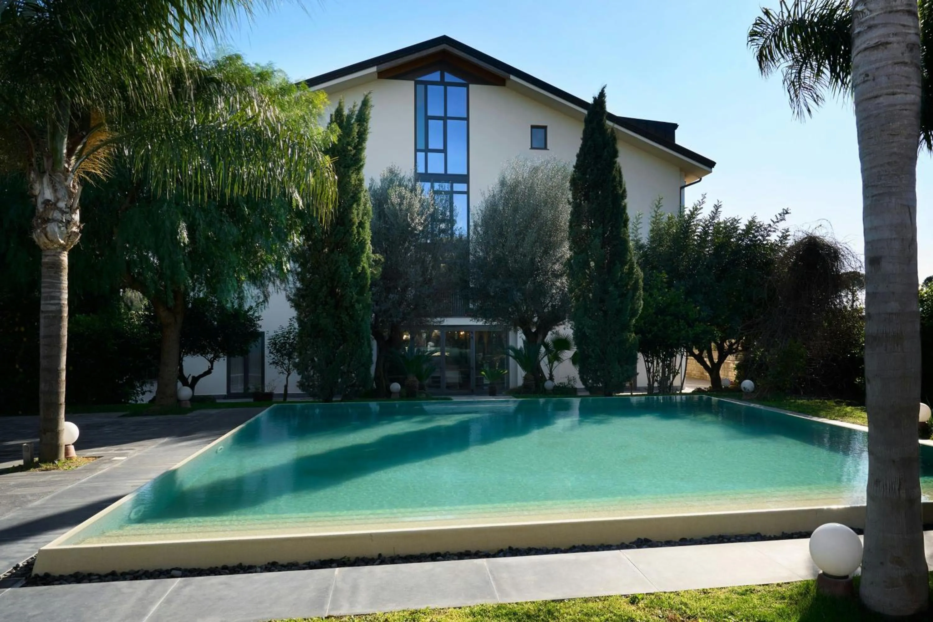 Swimming pool in Four Points Flex by Sheraton Naples Marigliano