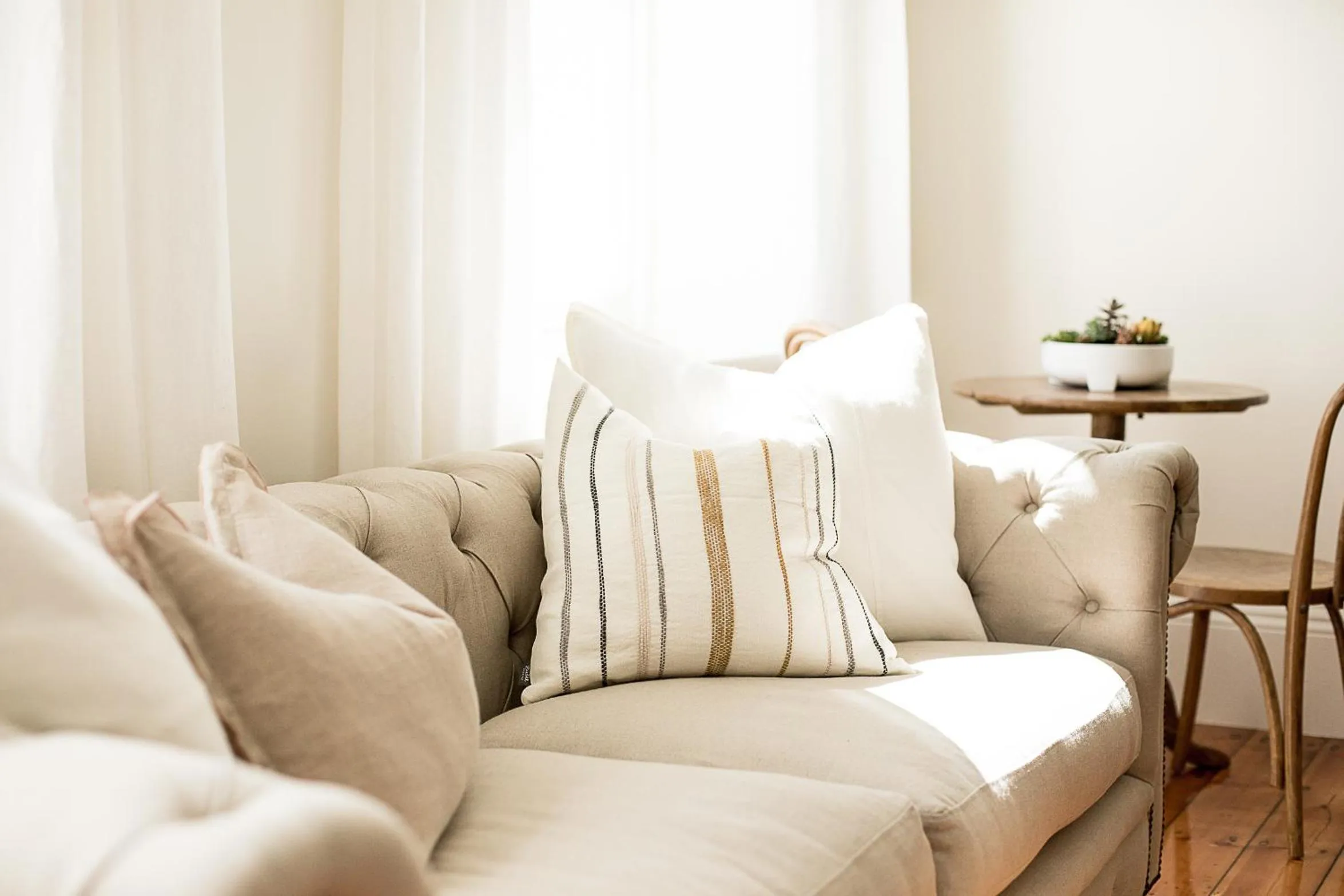 Living room in Old Market Inn