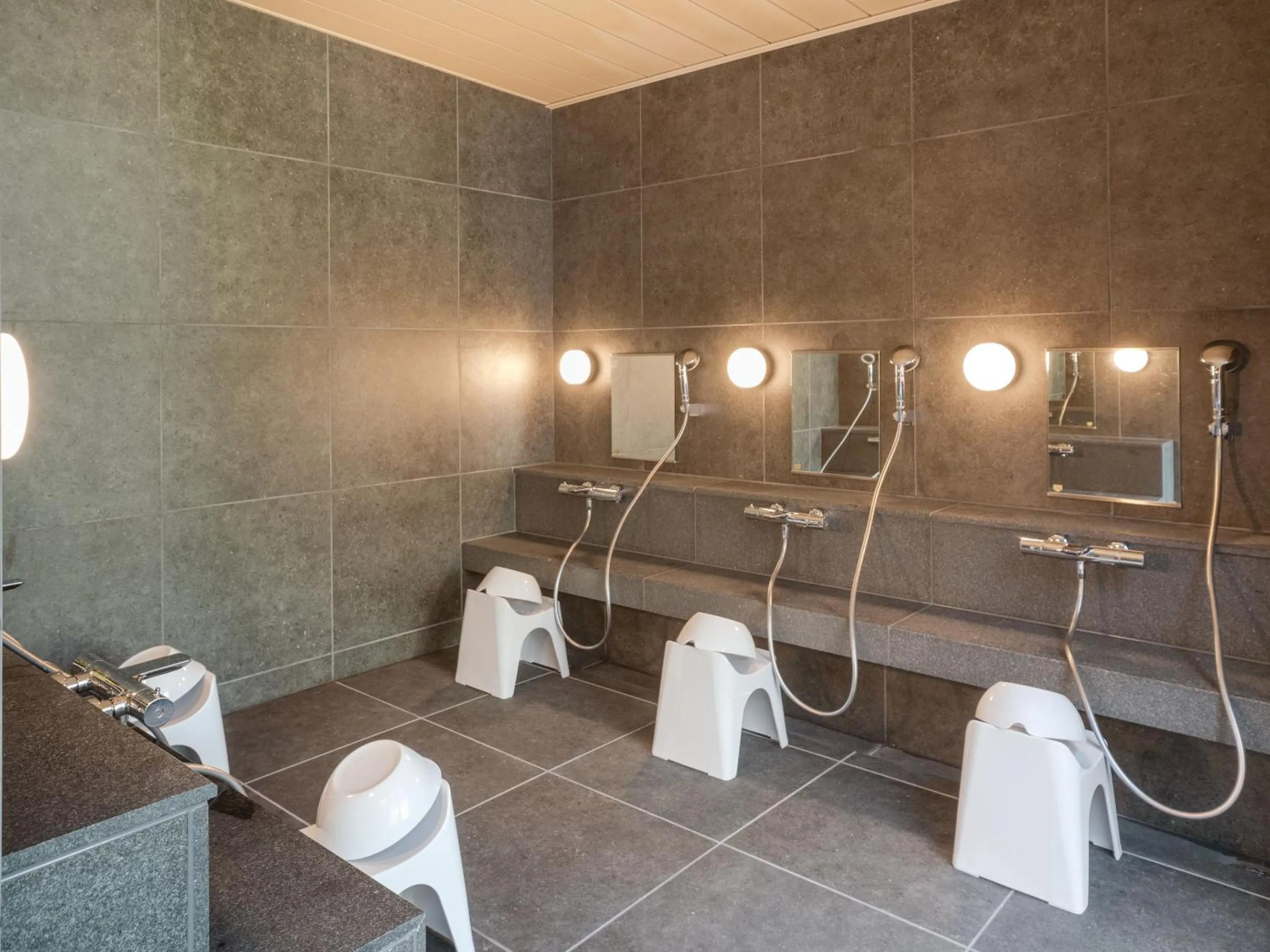 Hot Spring Bath in KAMENOI HOTEL Awajishima