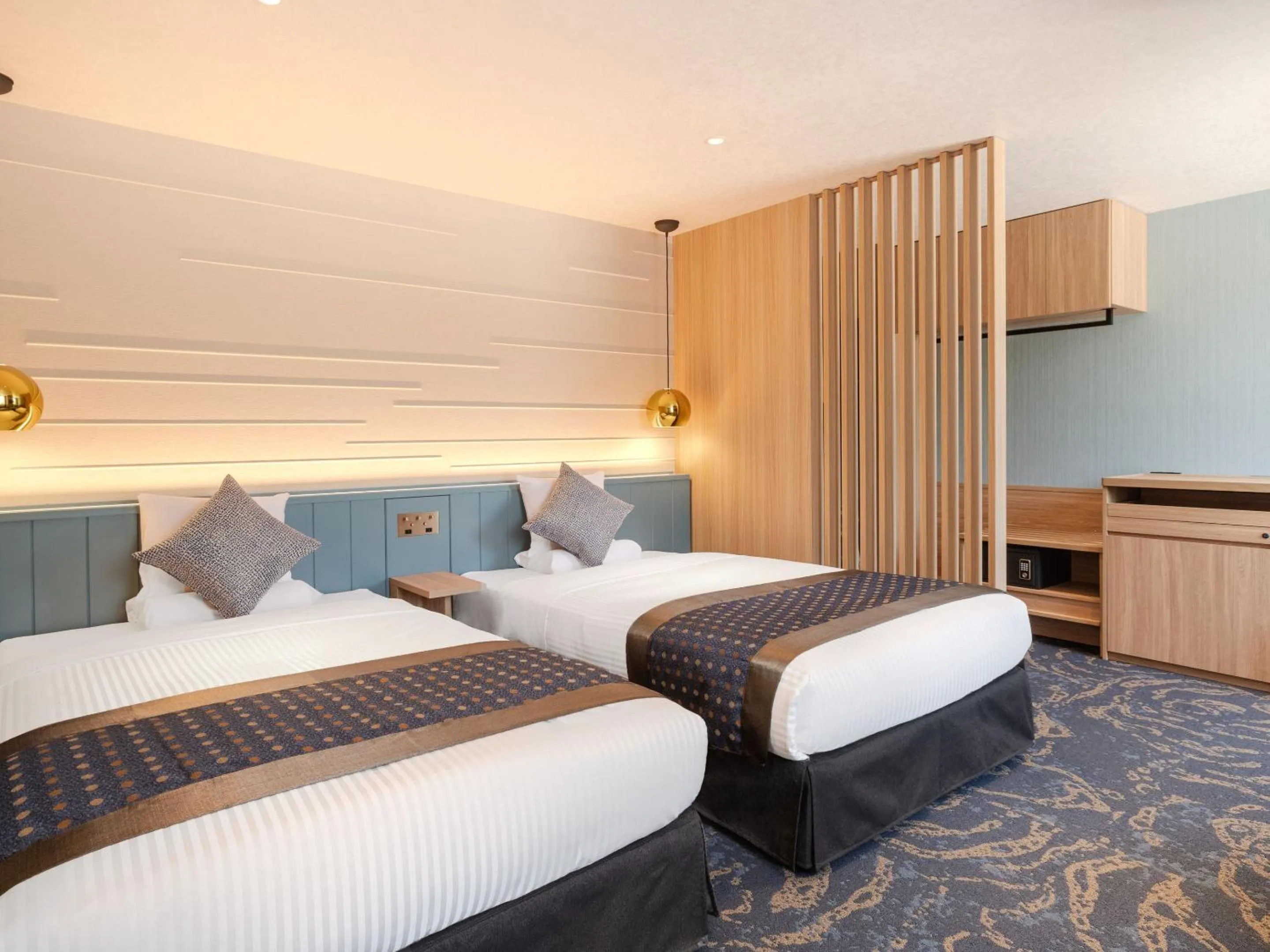 Photo of the whole room, Bed in KAMENOI HOTEL Awajishima