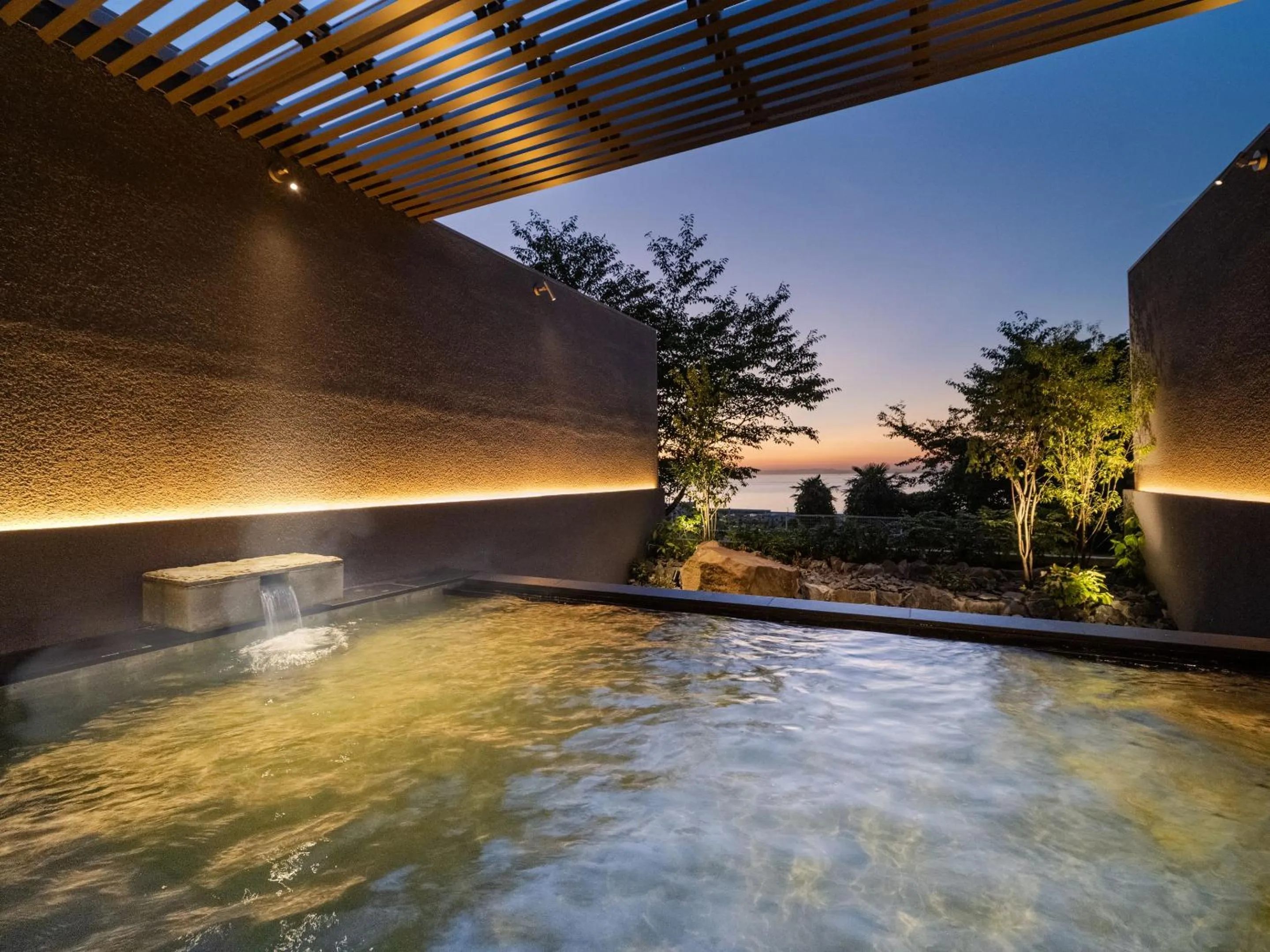 Hot Spring Bath in KAMENOI HOTEL Awajishima