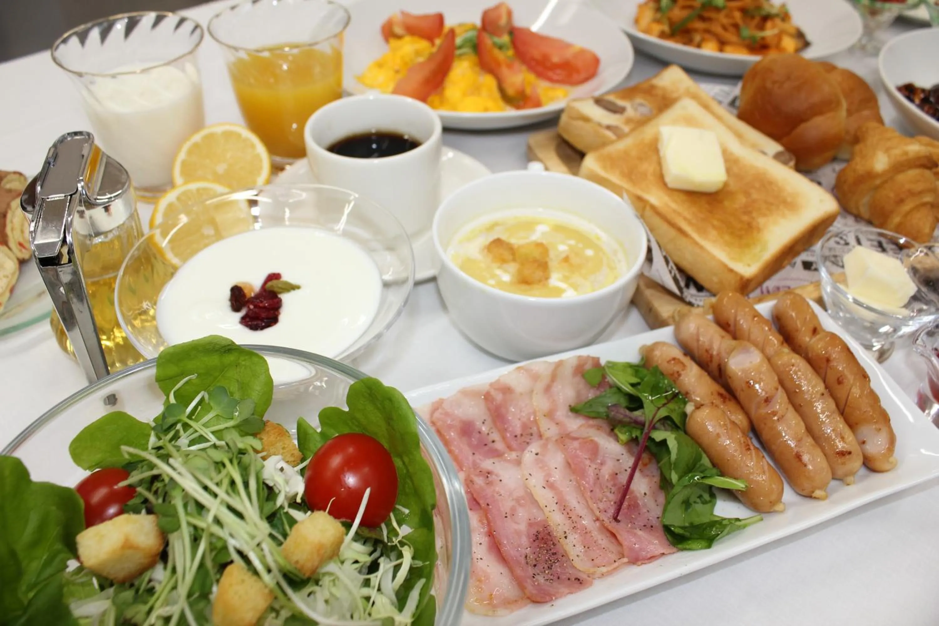 Buffet breakfast in Hotel REUS Ashoro