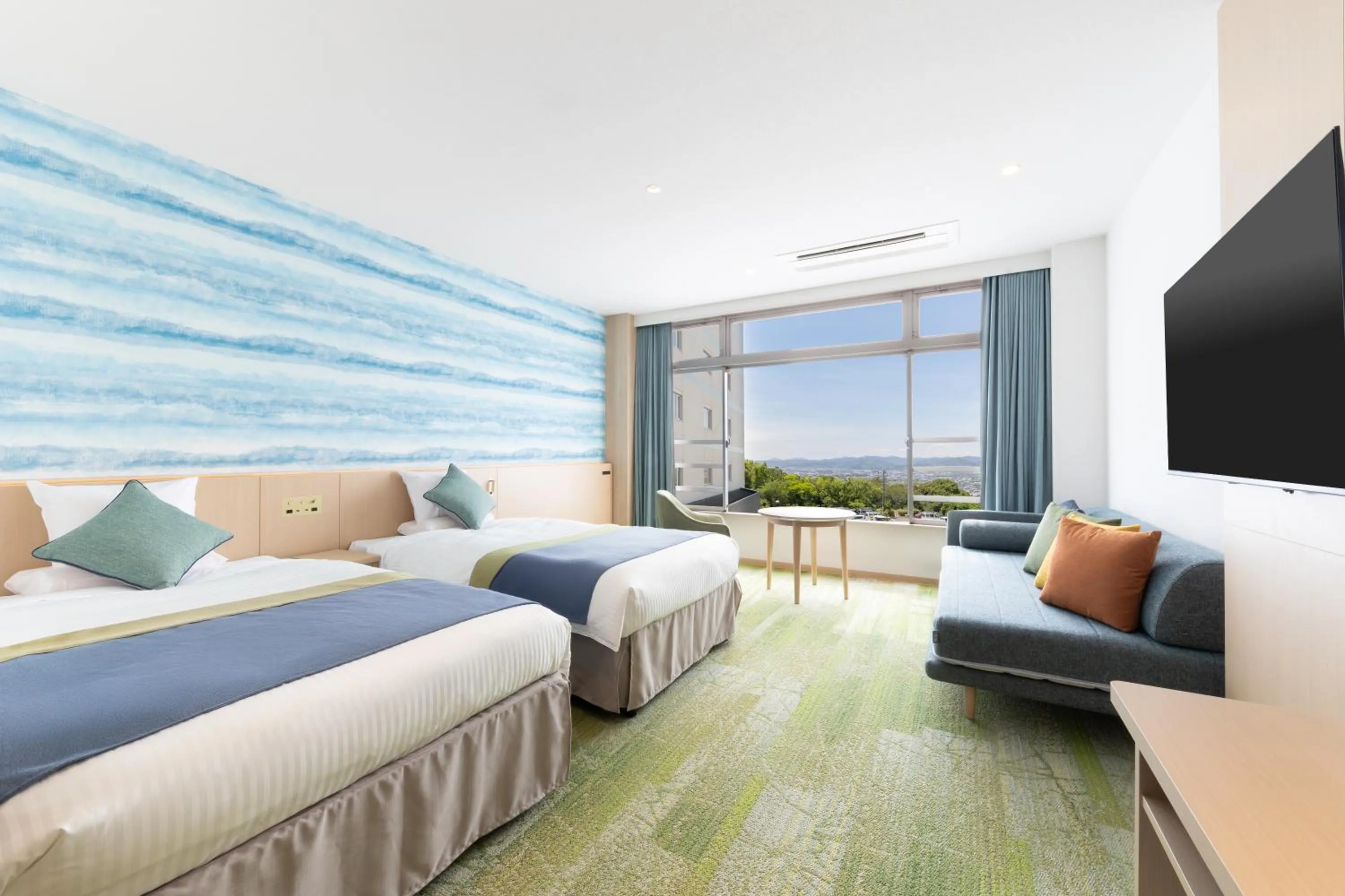 Photo of the whole room, Bed in KAMENOI HOTEL Yaizu