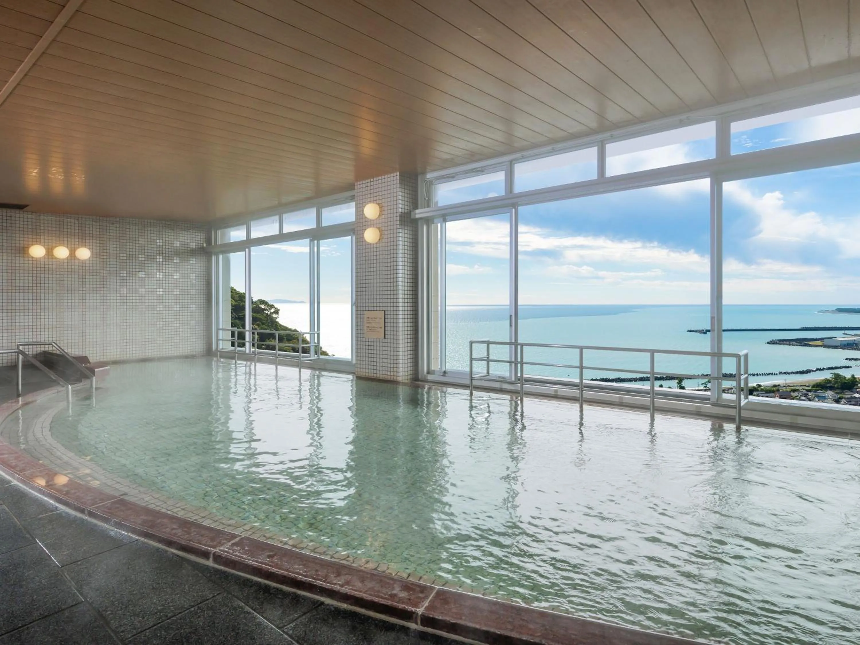 Hot Spring Bath in KAMENOI HOTEL Yaizu