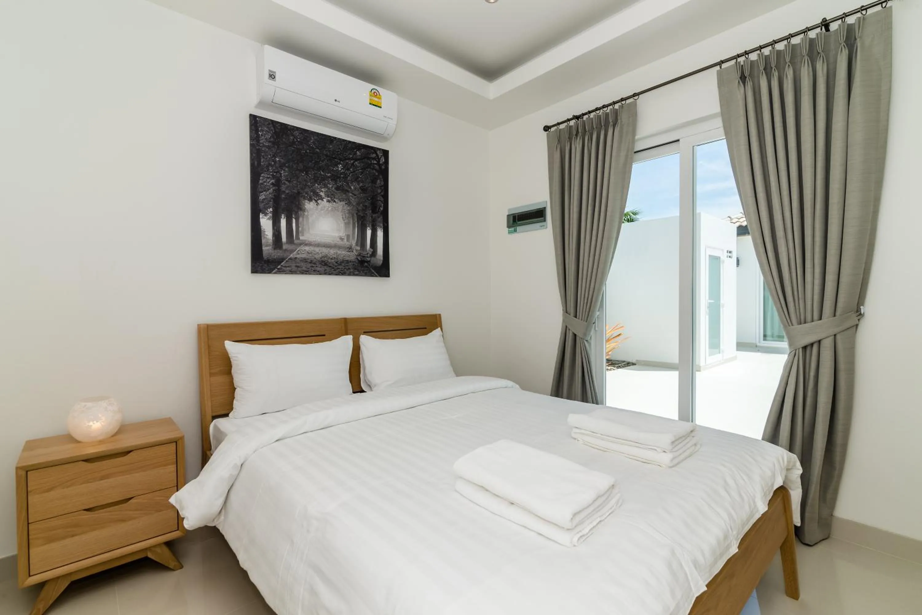 Bed in Orchid Paradise Homes 325