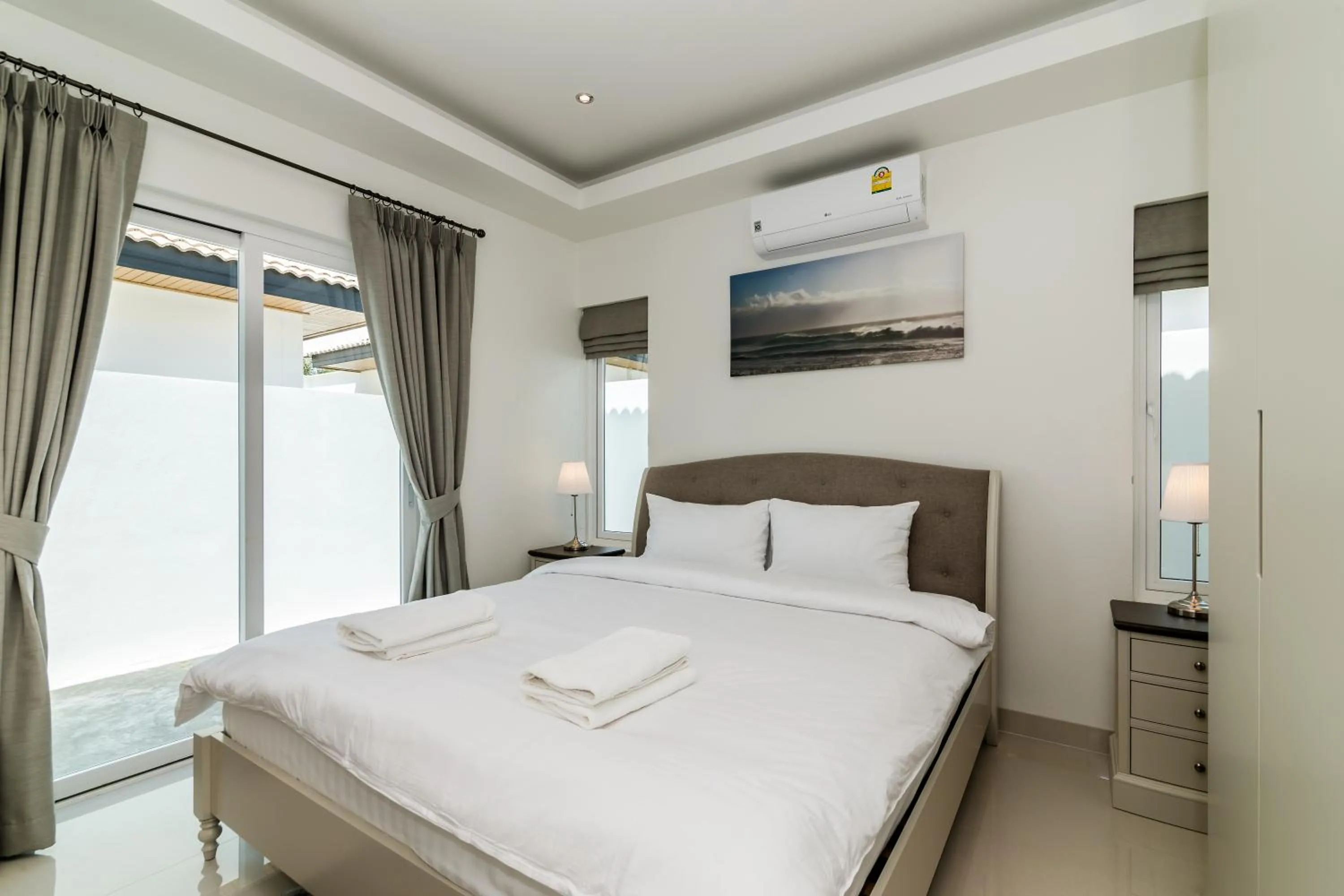 Bed in Orchid Paradise Homes 325