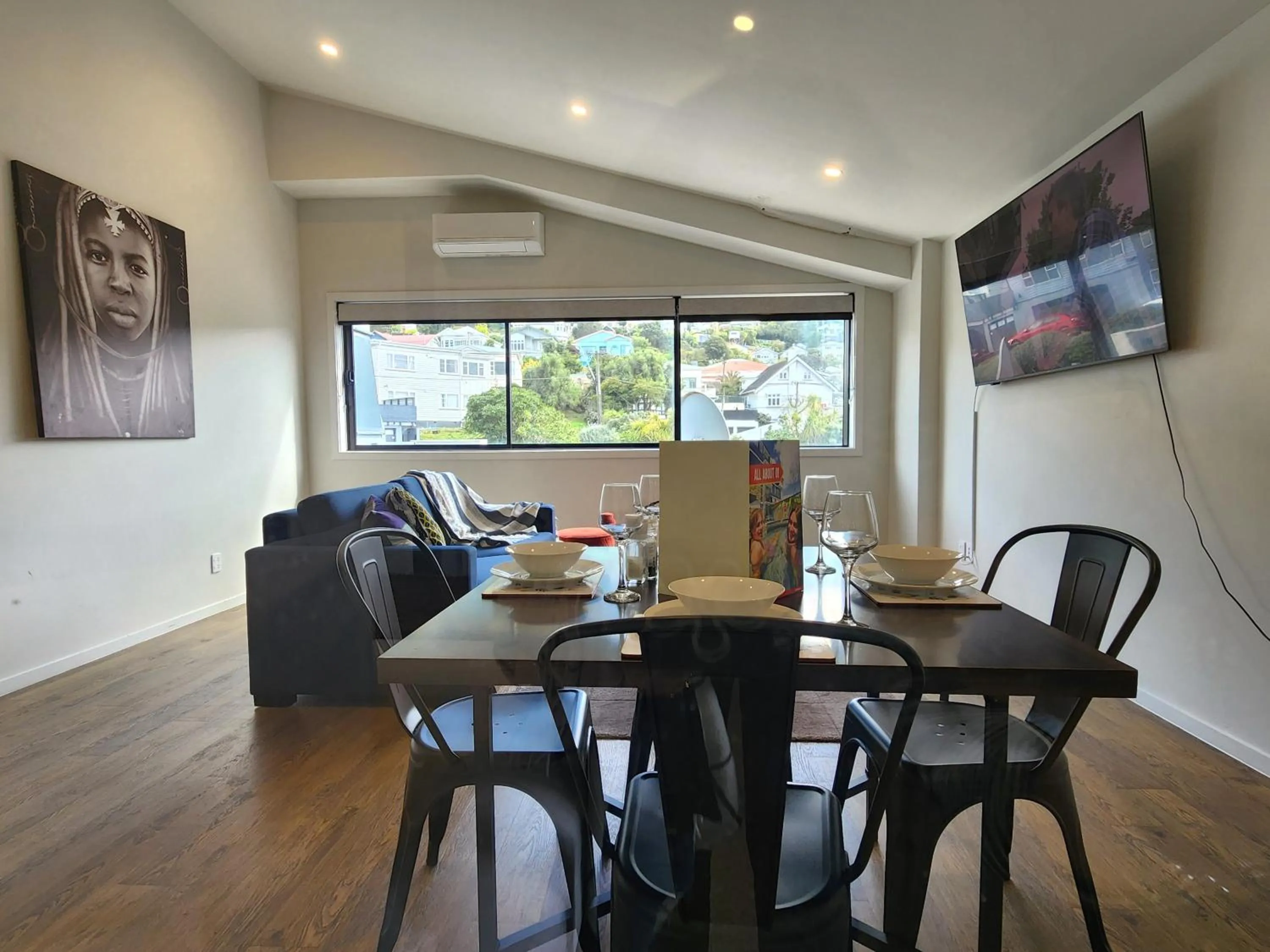 Dining area in U Suites Kilbirnie