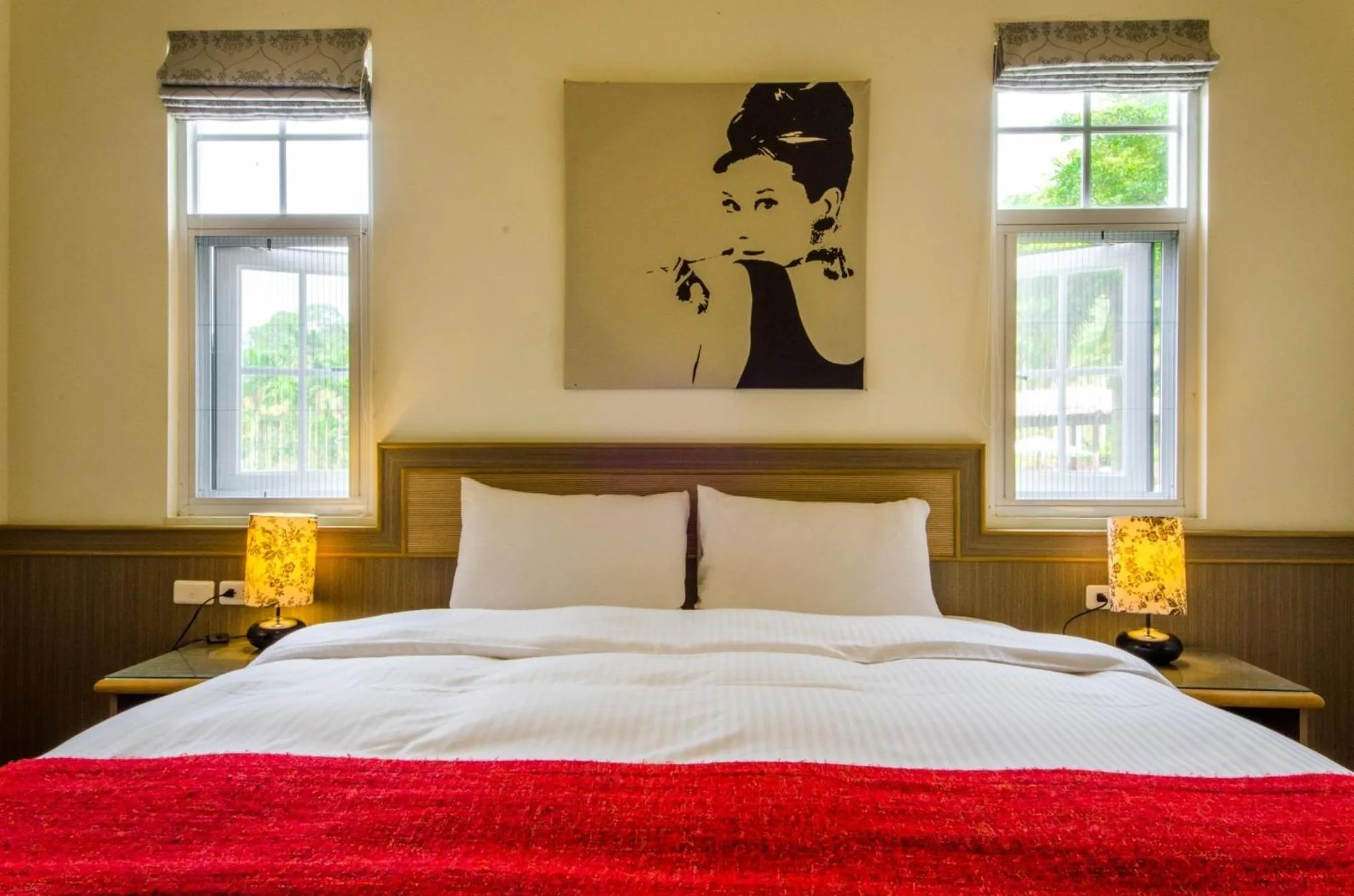 Bed in Butchard Villas