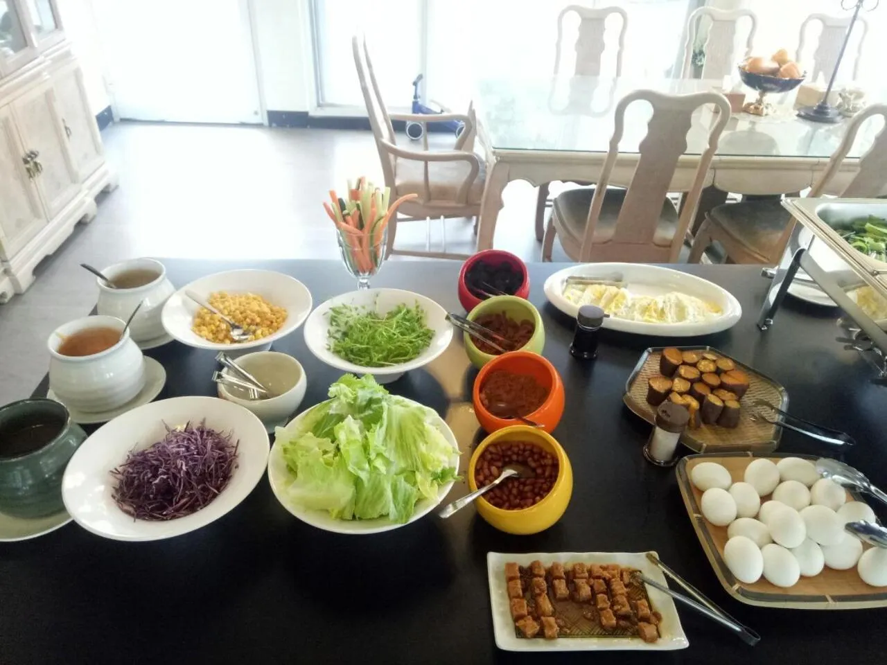 Breakfast in Butchard Villas