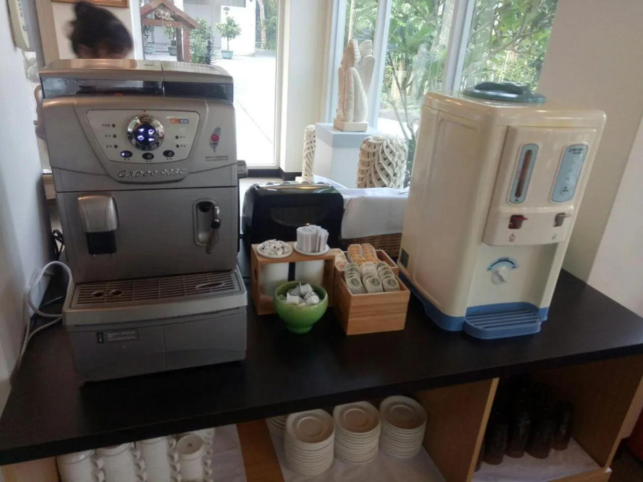 Breakfast in Butchard Villas