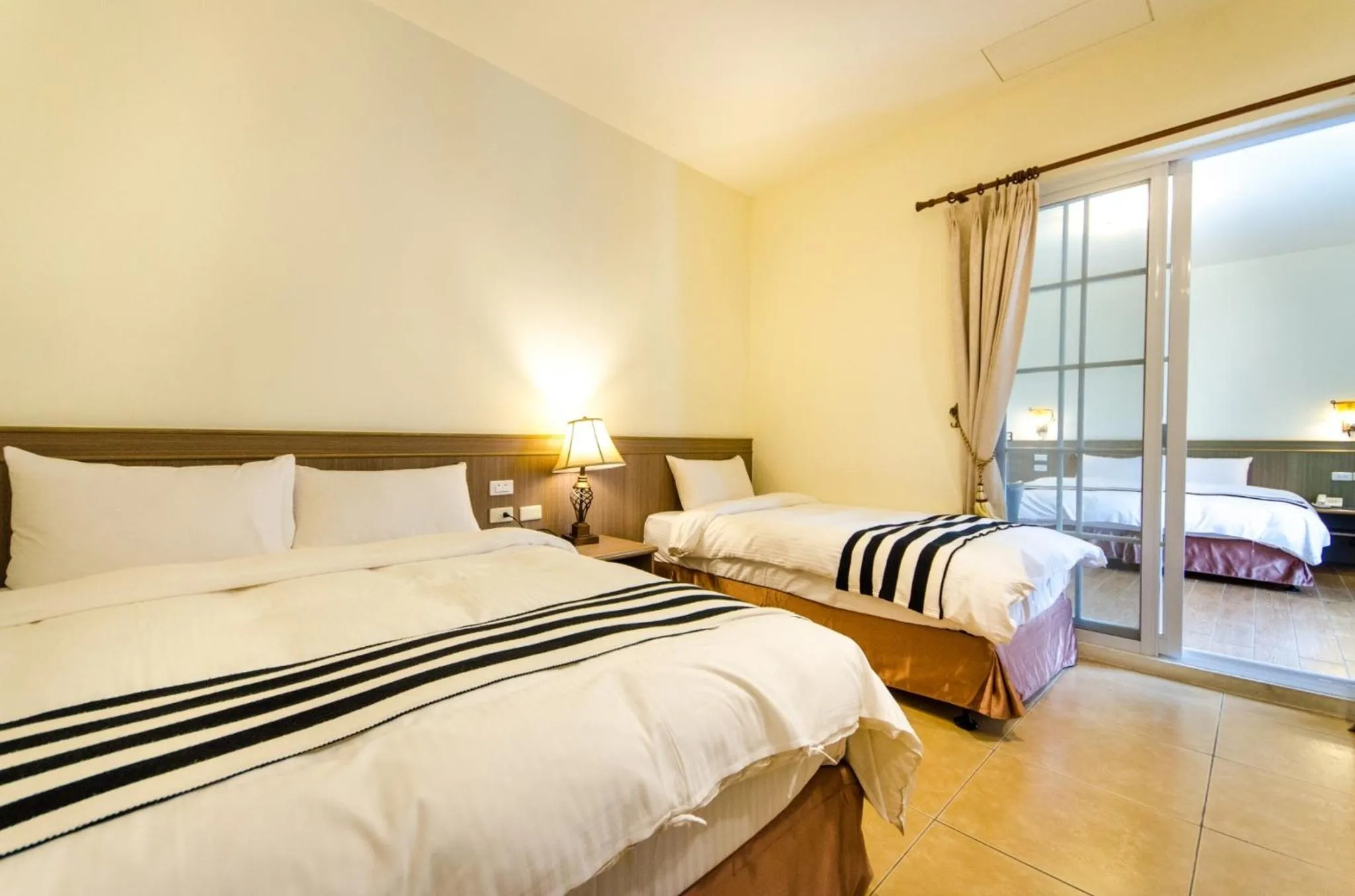 Bed in Butchard Villas