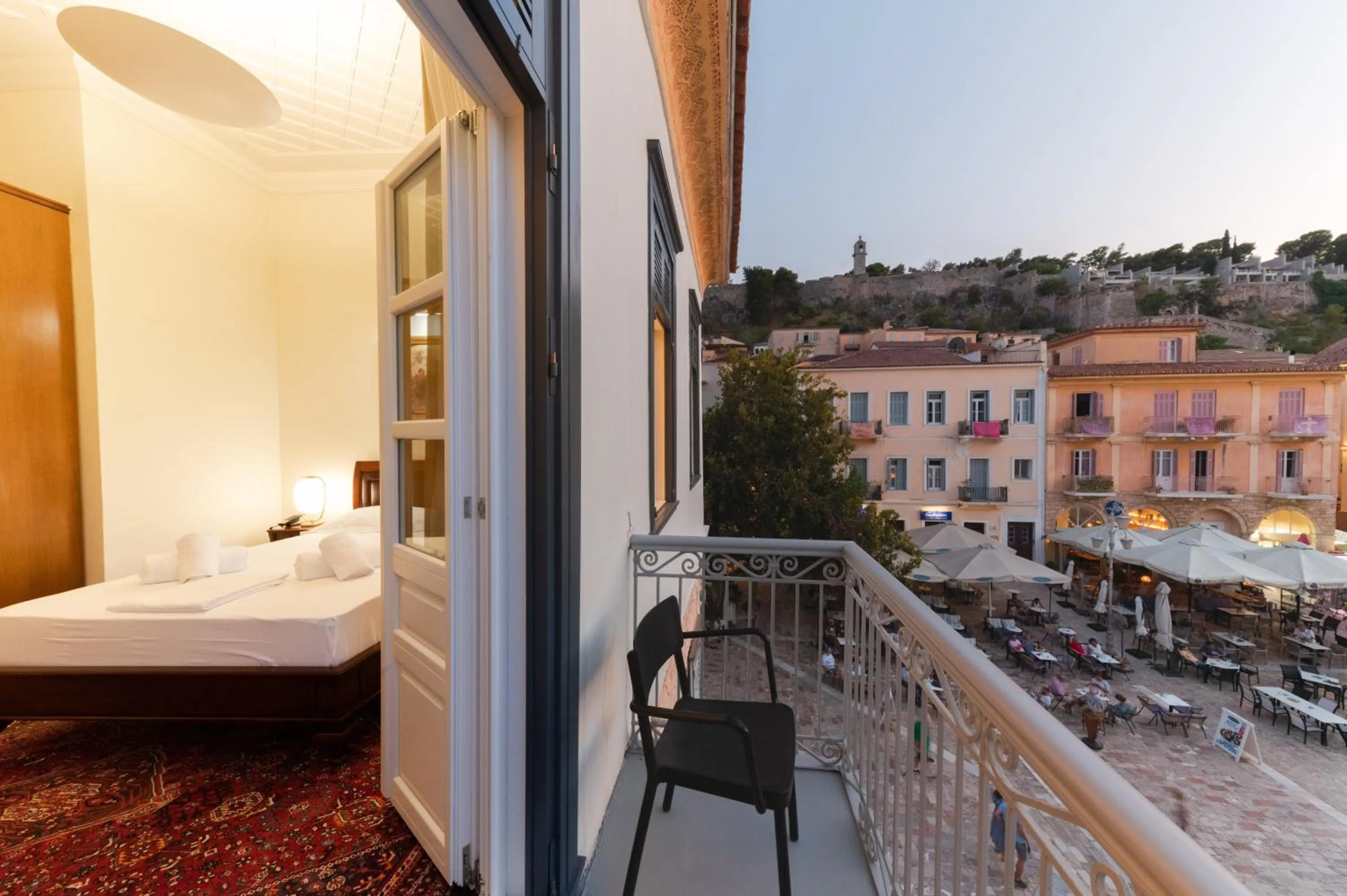 Balcony/Terrace, Bed in Castellano Hotel & Suites