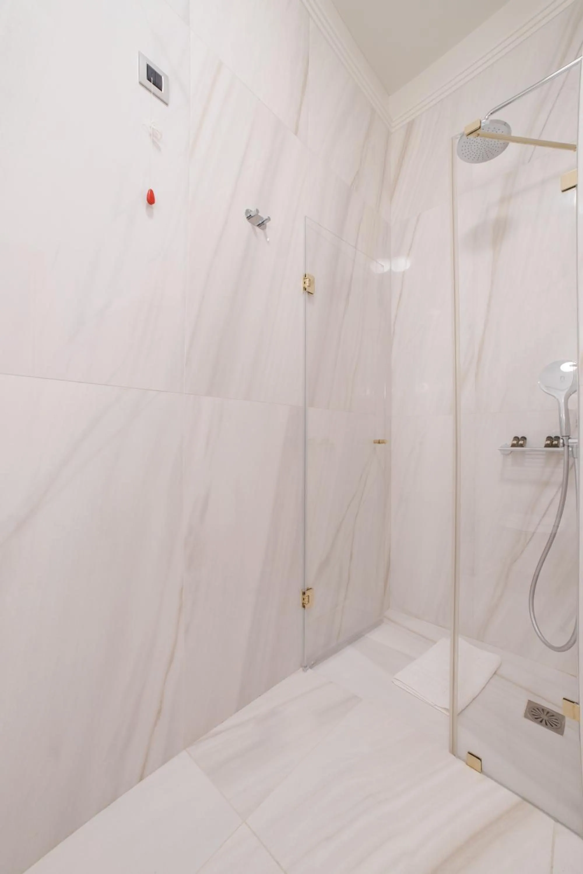 Bathroom in Castellano Hotel & Suites