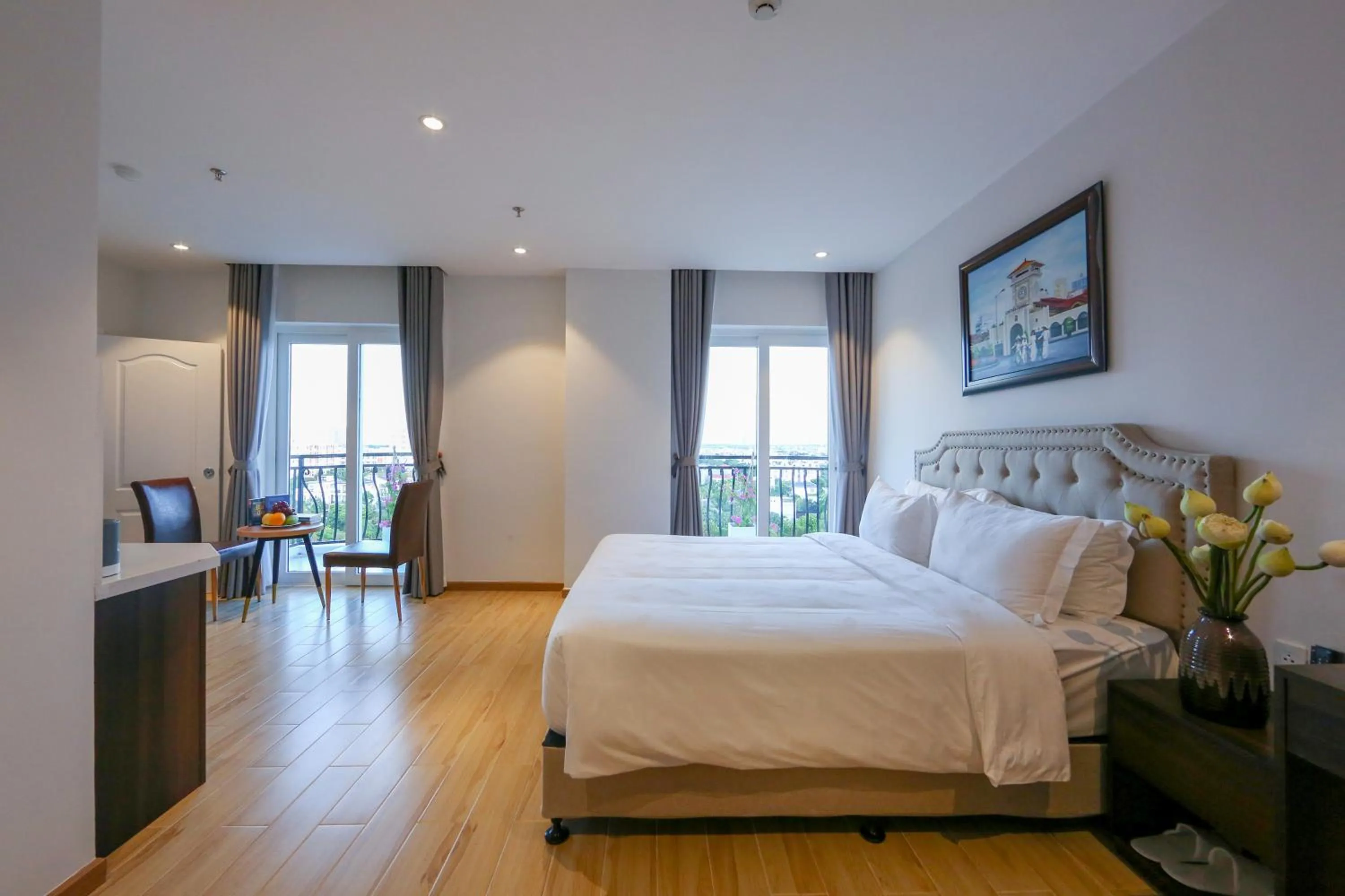 Bed in RHM Luxury Hotel And Suite