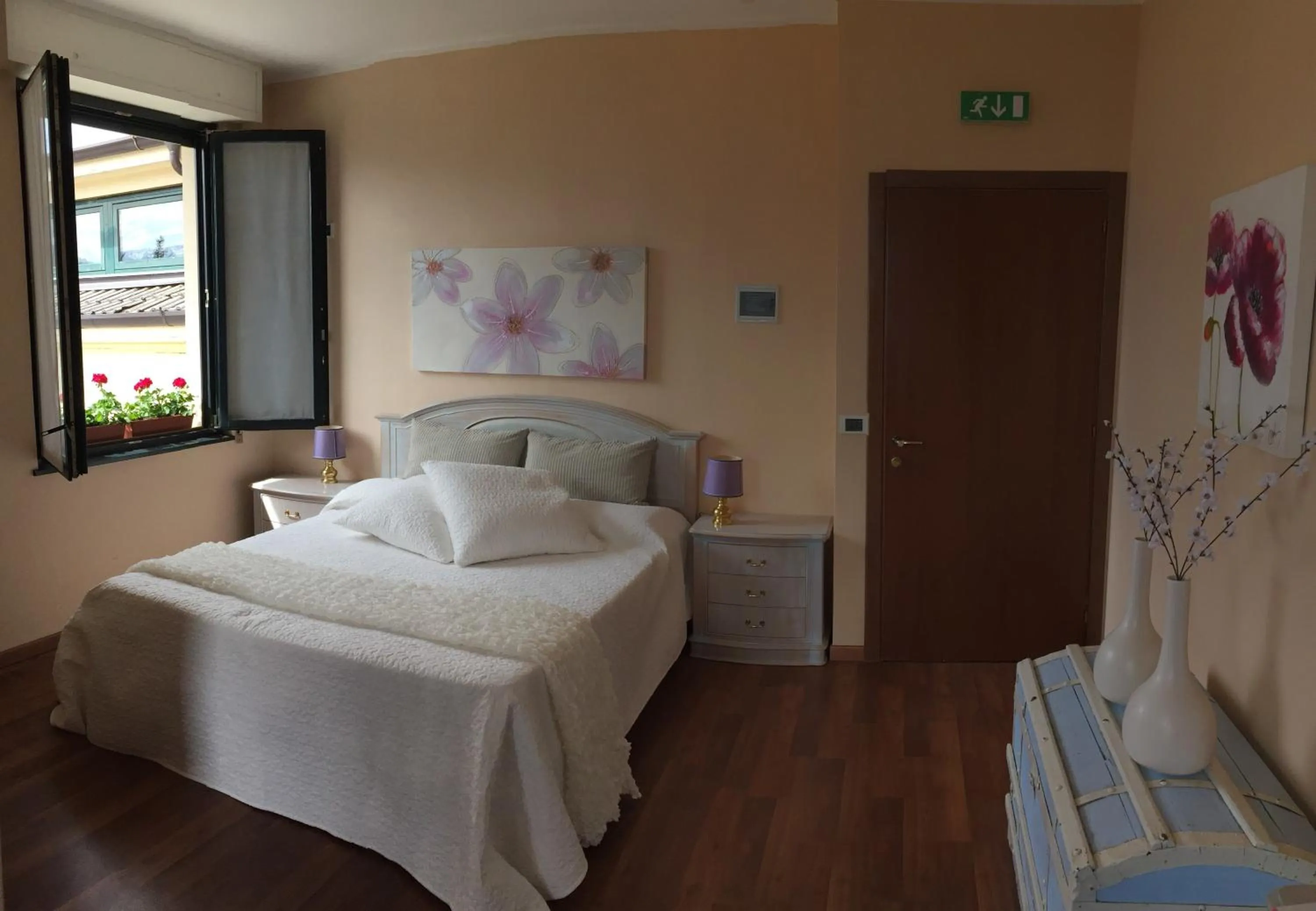 Bedroom in Hotel Villa San Fedele