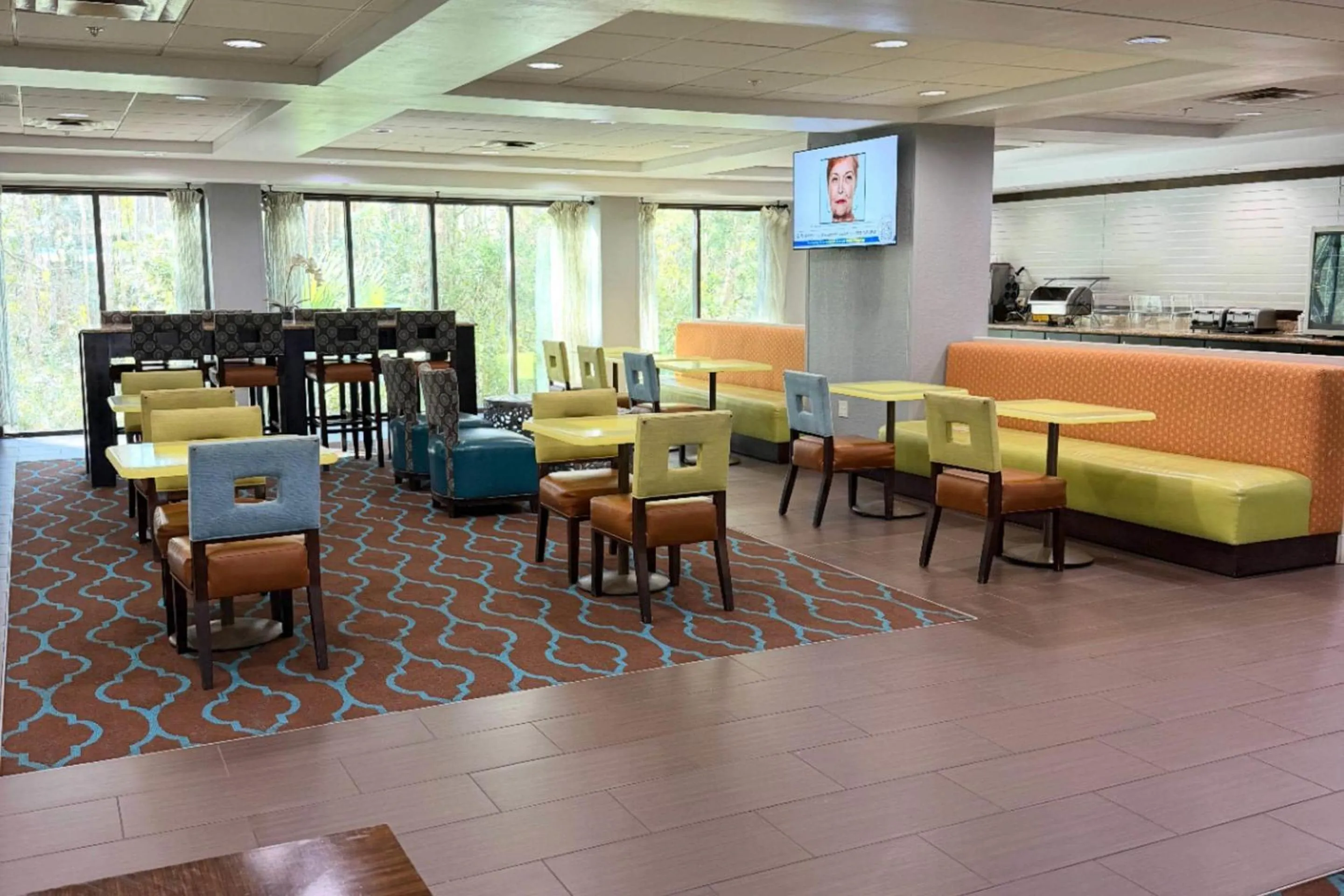 Breakfast in Comfort Inn & Suites Tampa North I-75