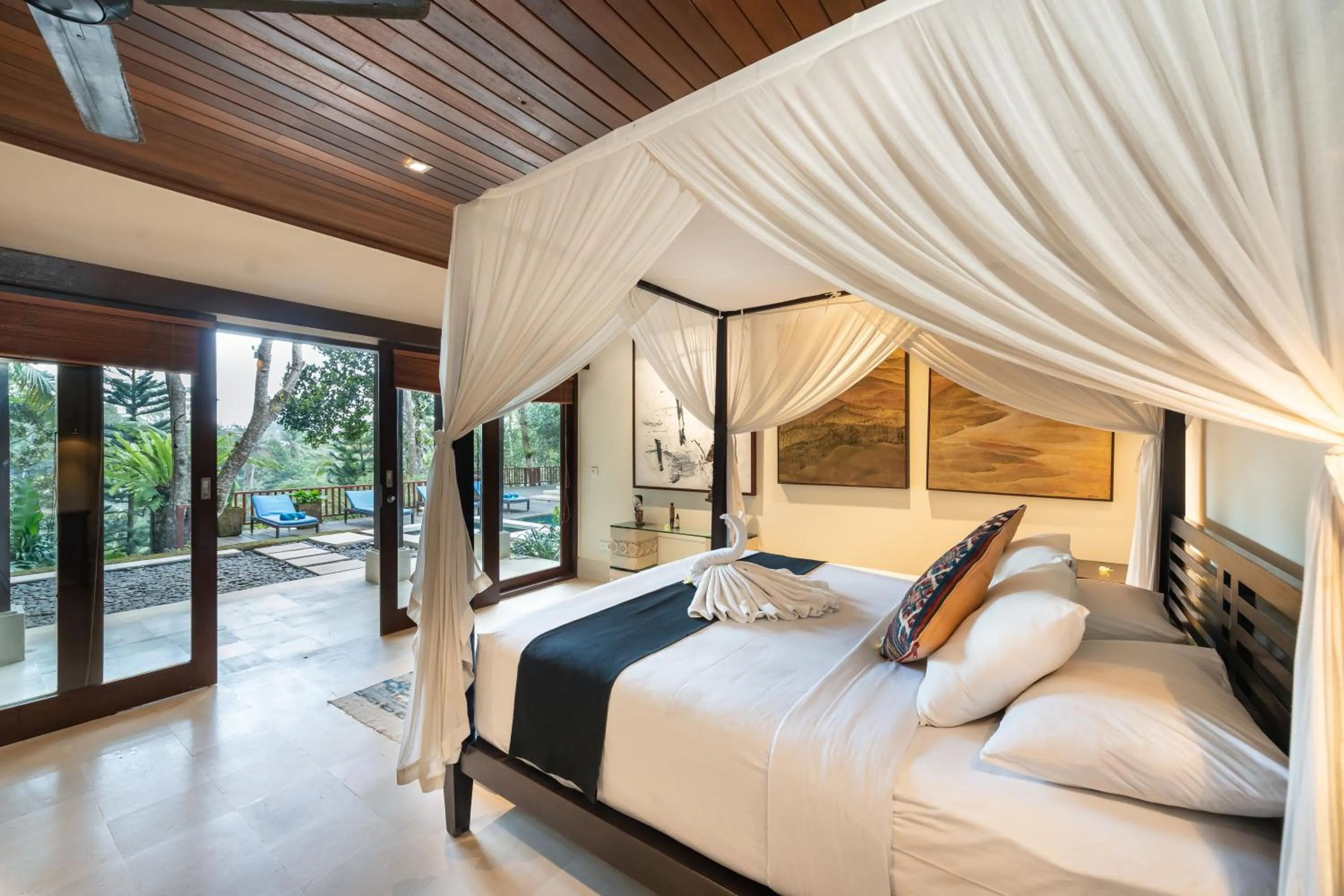 Photo of the whole room, Bed in Villa Vajra