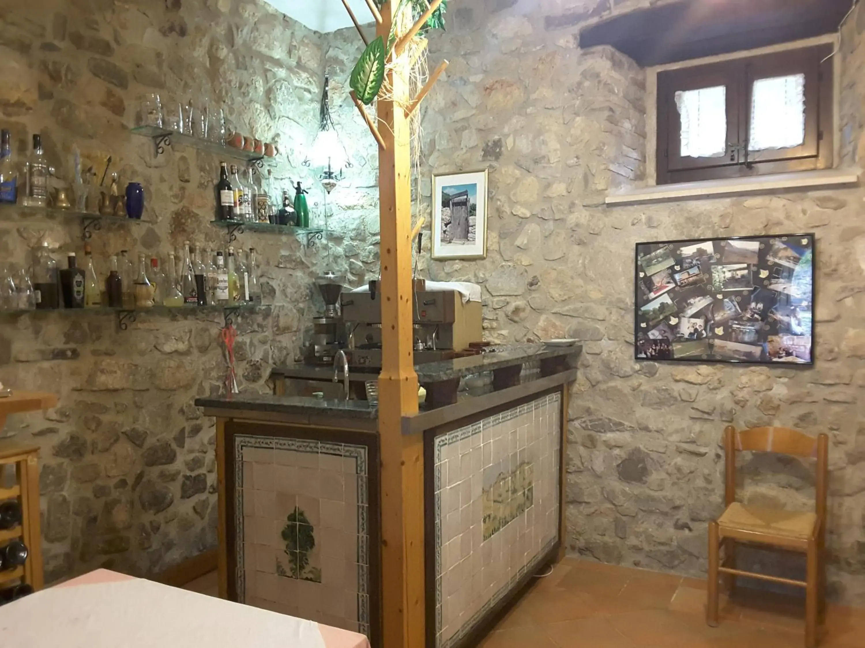 Lounge or bar in Giardino Donna Lavia Lounge or bar in Giardino Donna Lavia