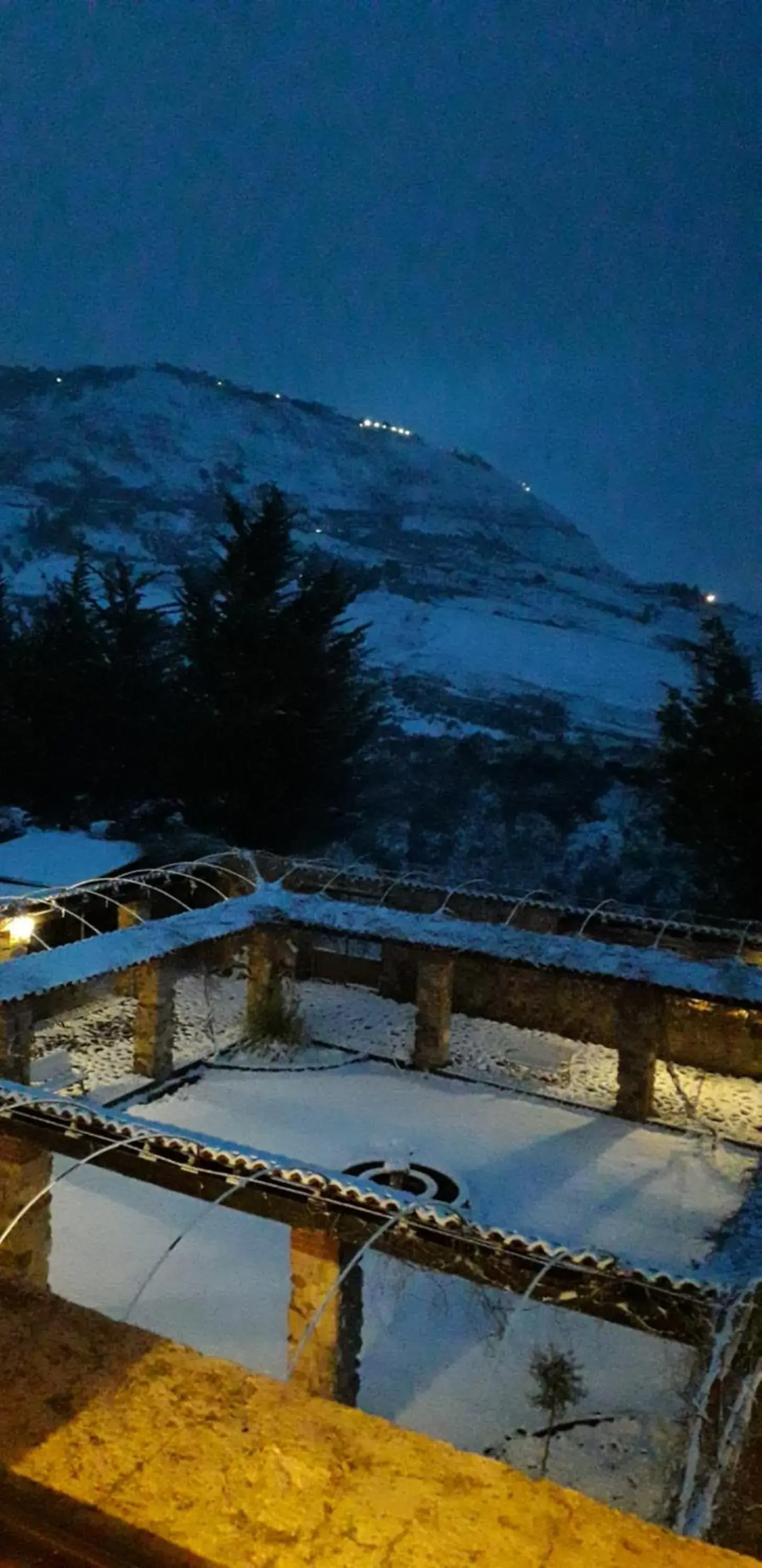 Property building in Giardino Donna Lavia Property building in Giardino Donna Lavia