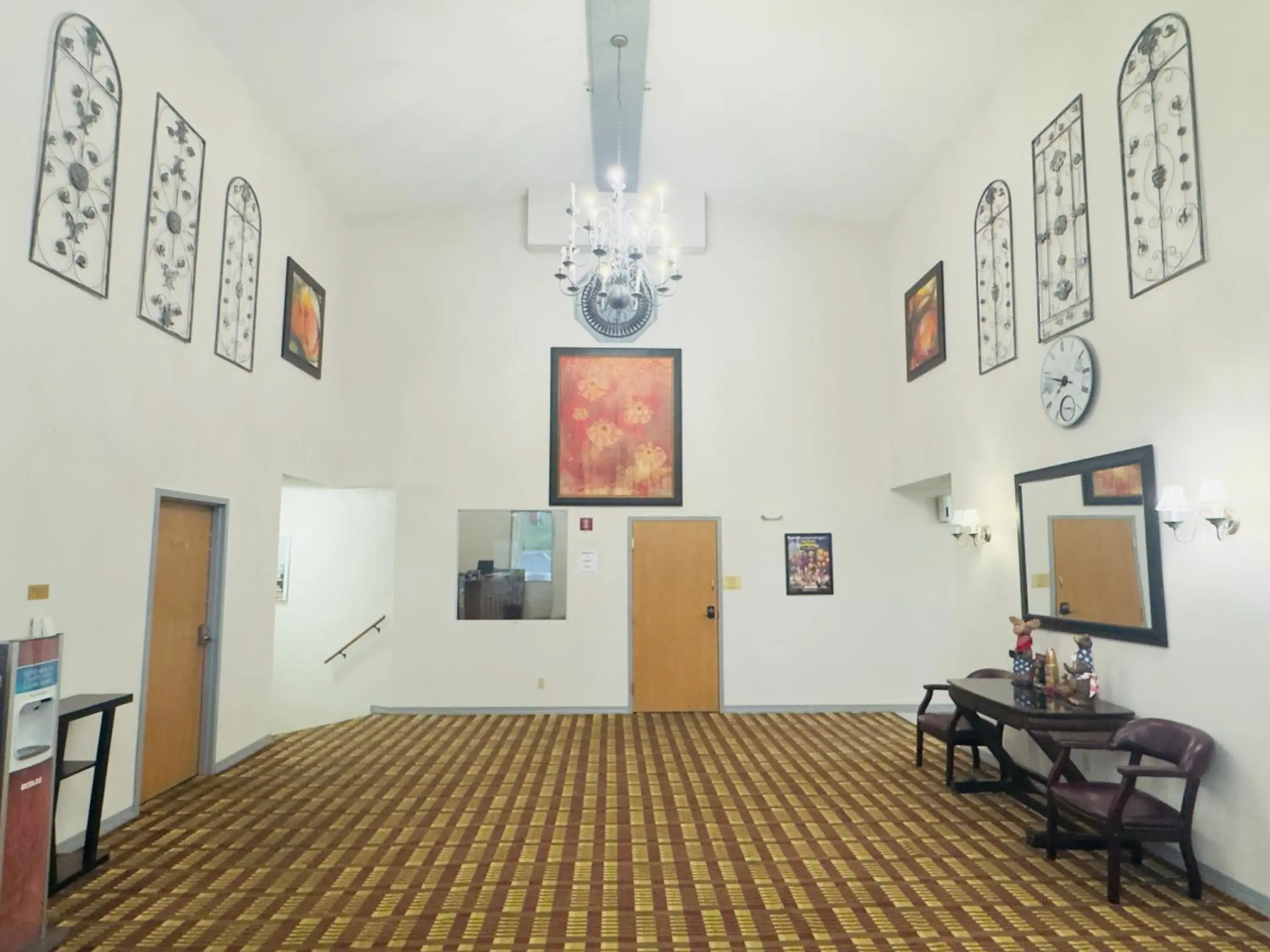 Facade/entrance in Scenic Hills Inn Facade/entrance in Scenic Hills Inn