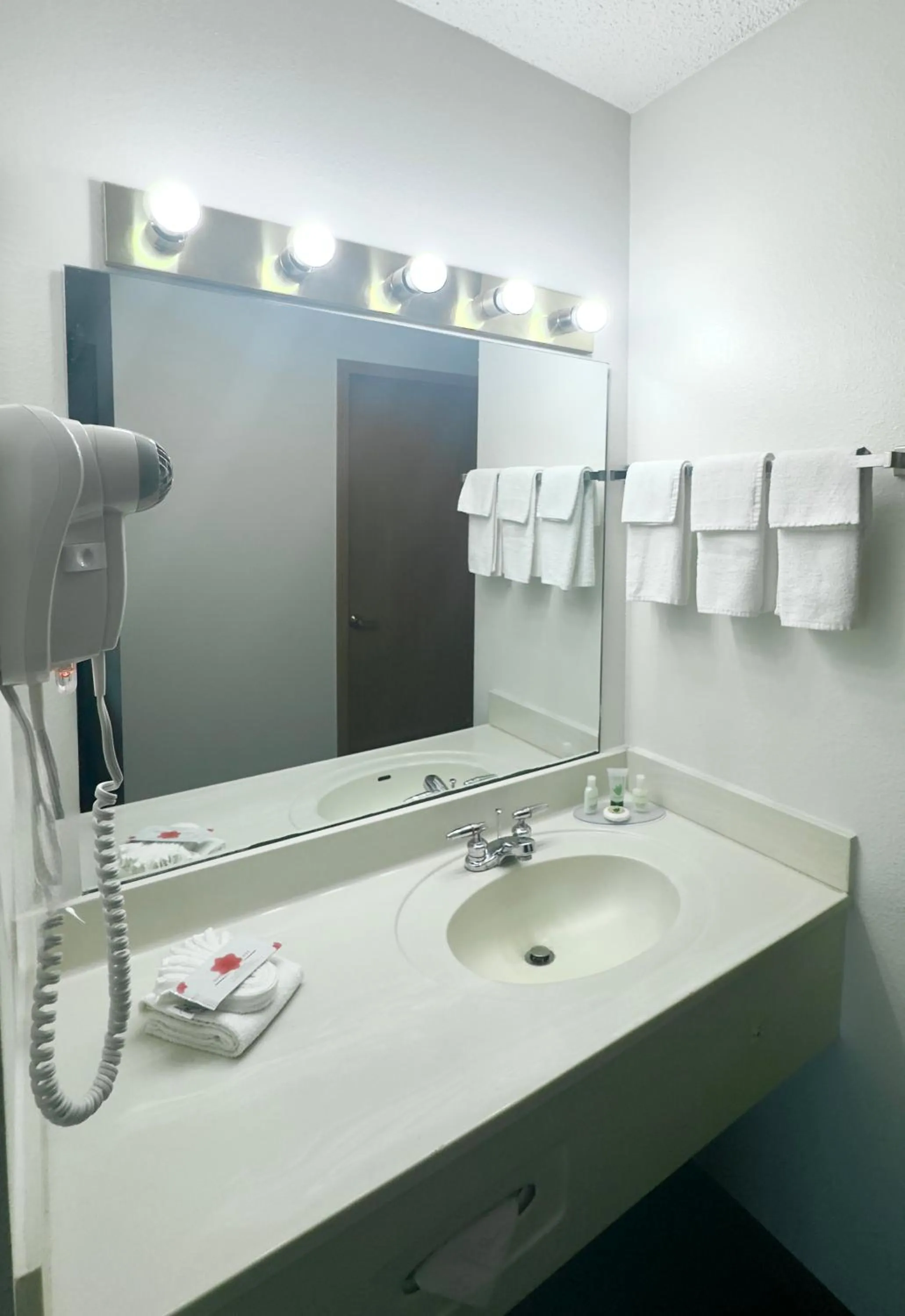 Bathroom in Scenic Hills Inn