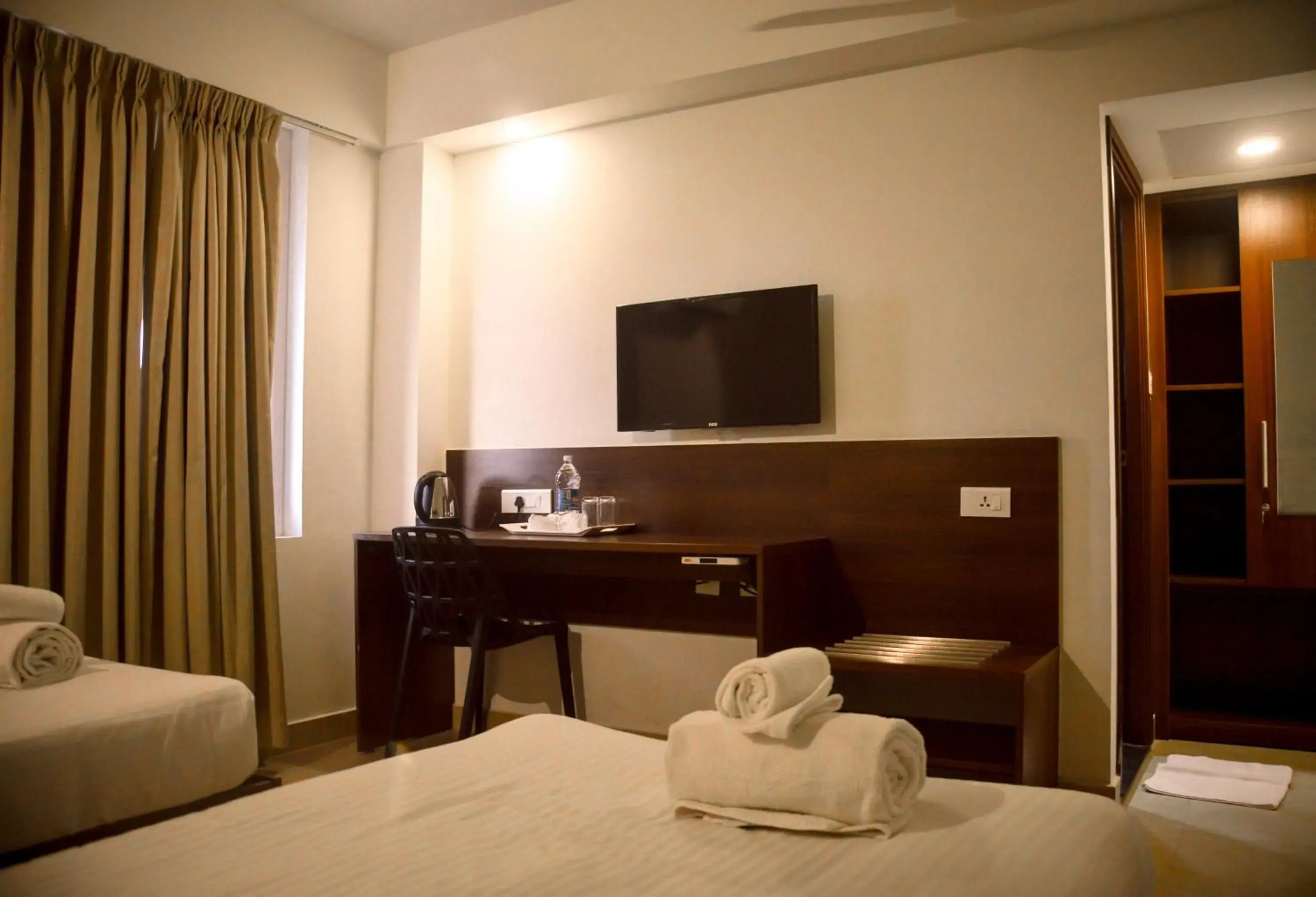 TV and multimedia, Bed in Zoot Kochi Infopark TV and multimedia, Bed in Zoot Kochi Infopark