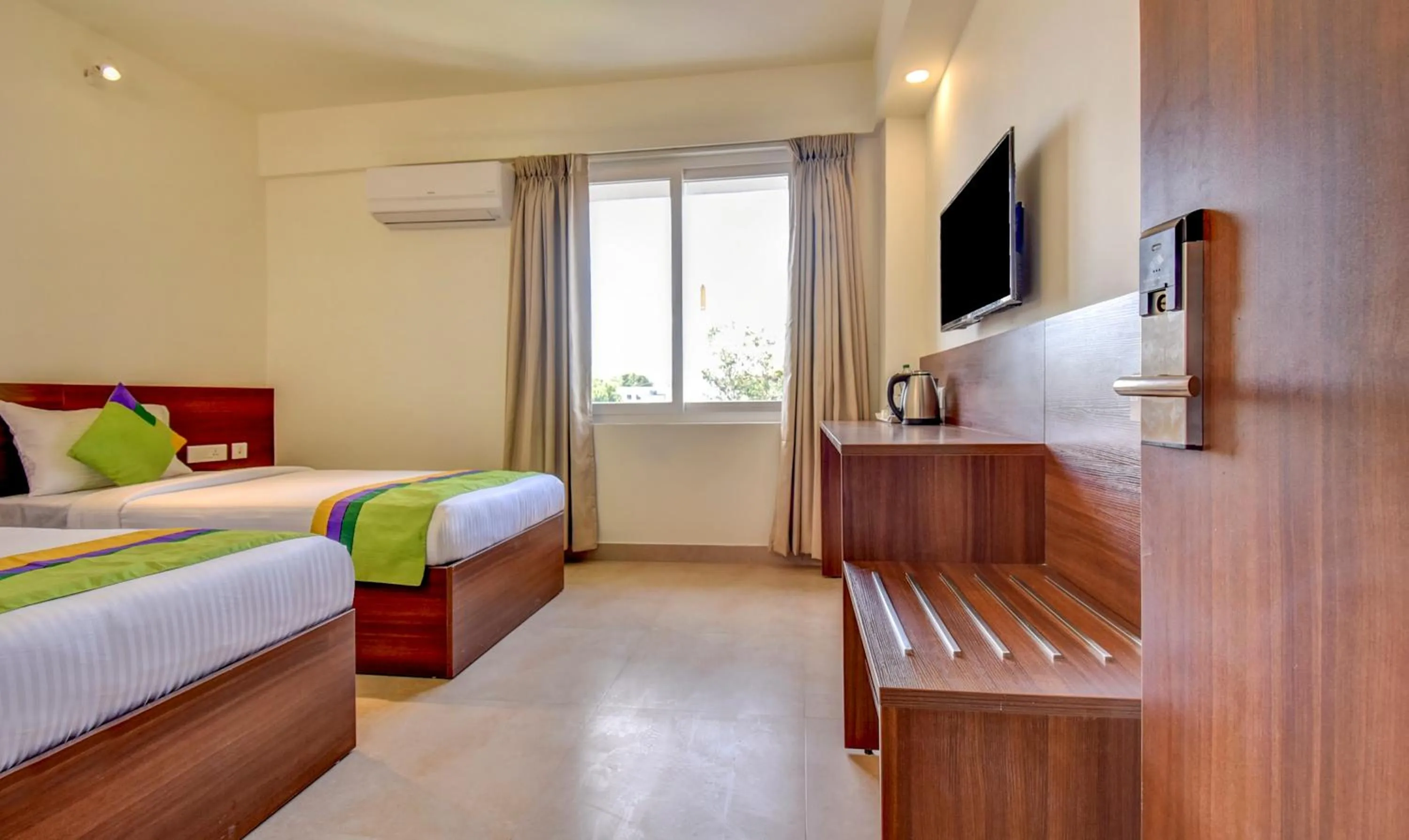 Photo of the whole room, Bed in Zoot Kochi Infopark