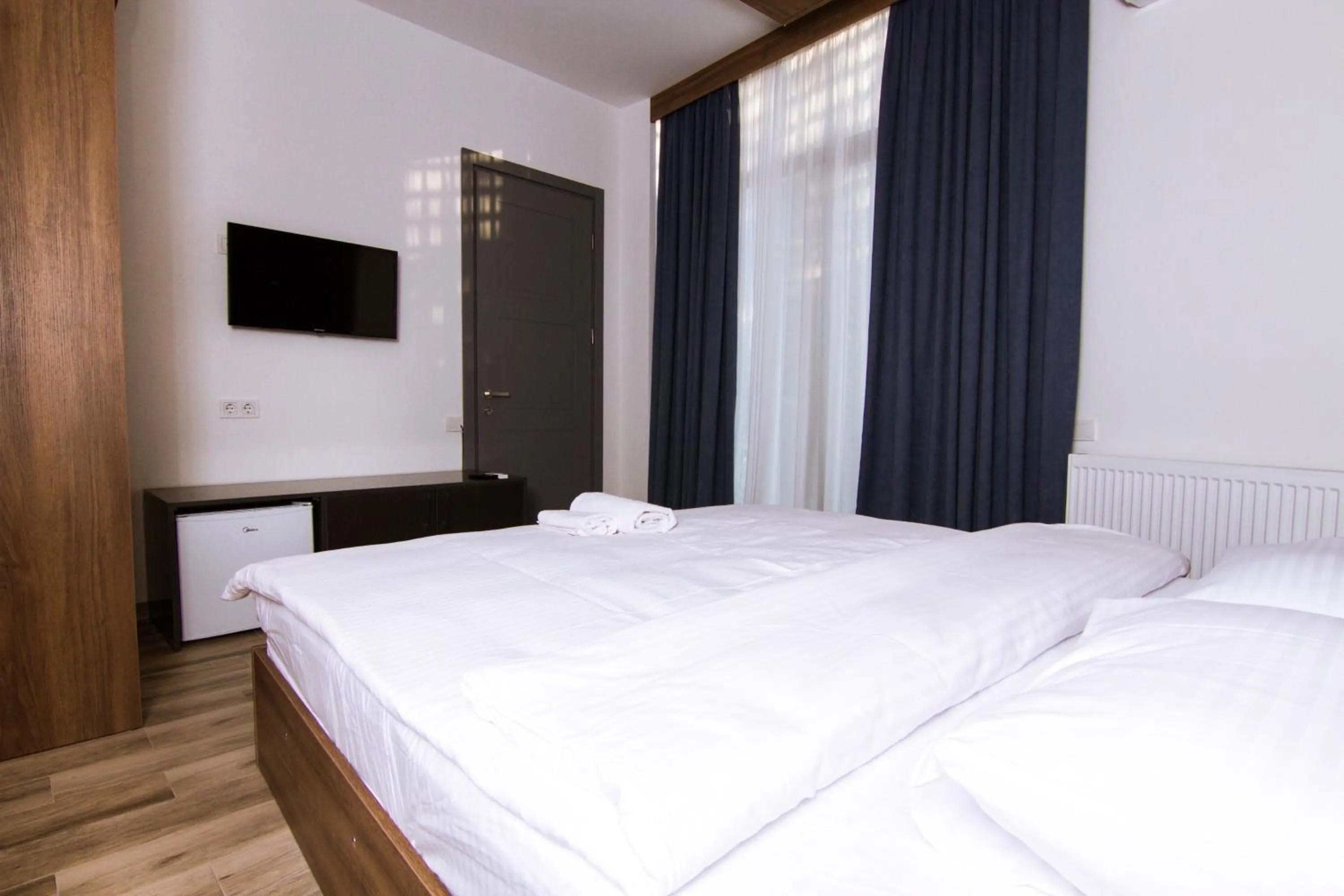 View (from property/room), Bed in Victoria Inn Tbilisi