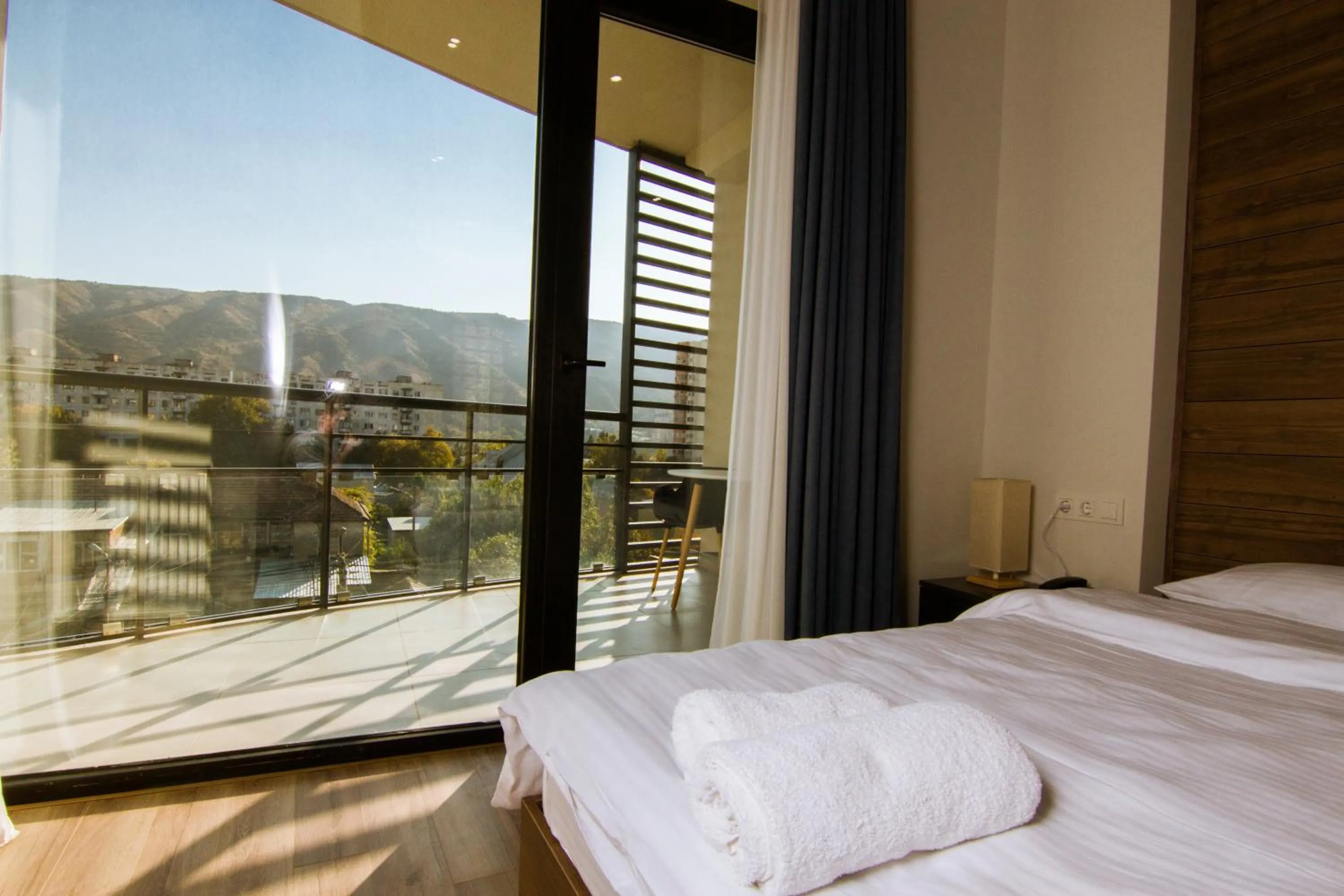 Balcony/Terrace, Bed in Victoria Inn Tbilisi