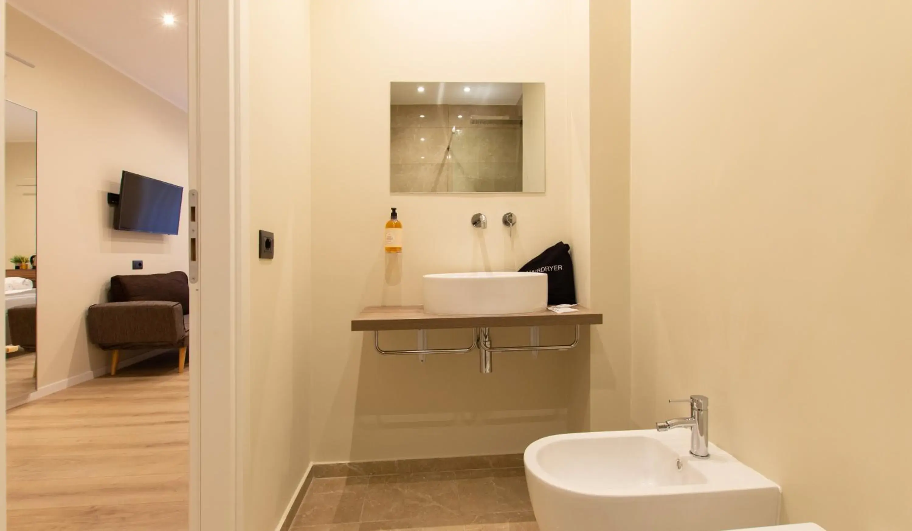 Triple Room in Prati 25.7 Suites in Rome Triple Room in Prati 25.7 Suites in Rome