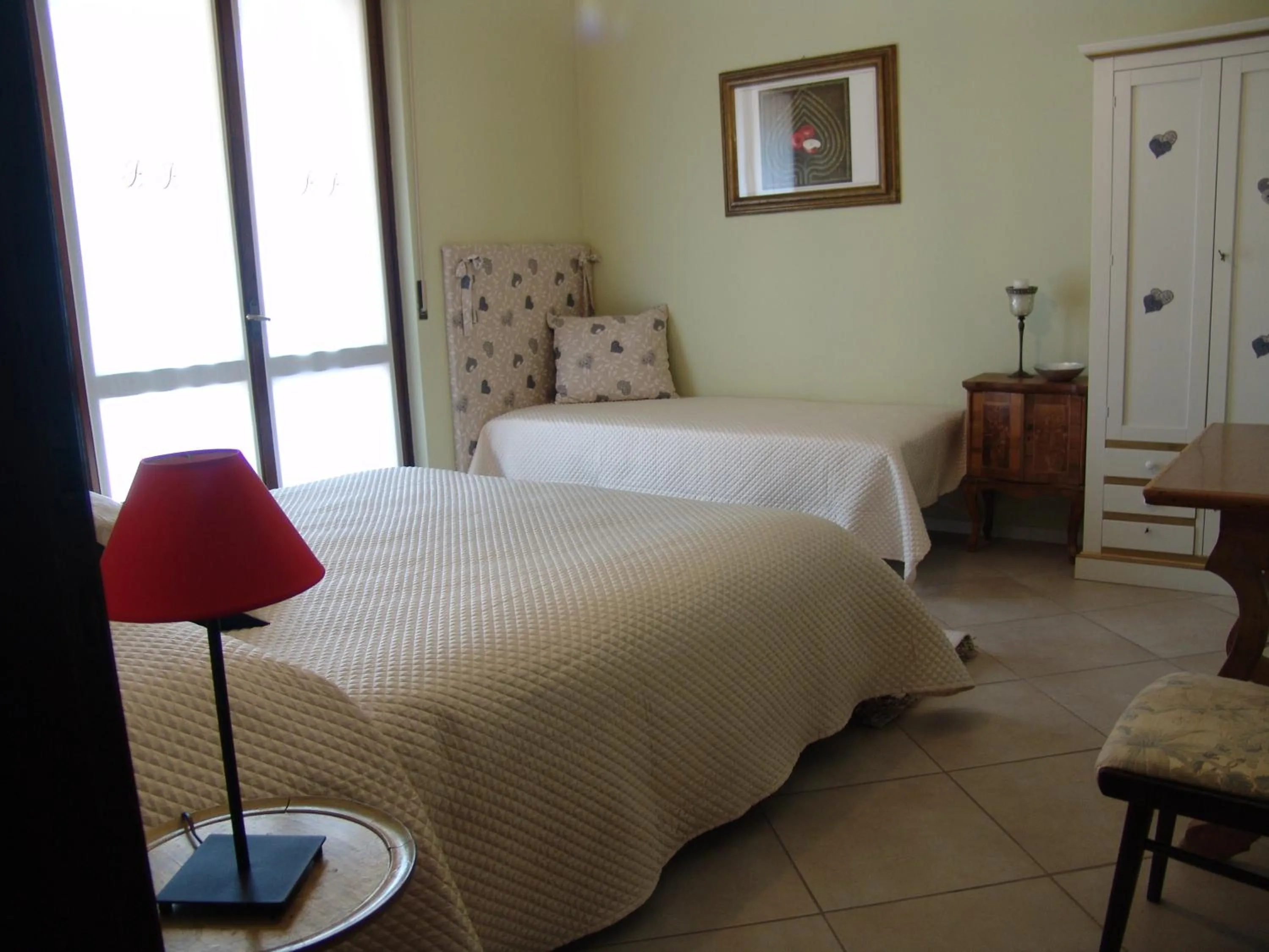 Photo of the whole room in B&B Il Fragolo