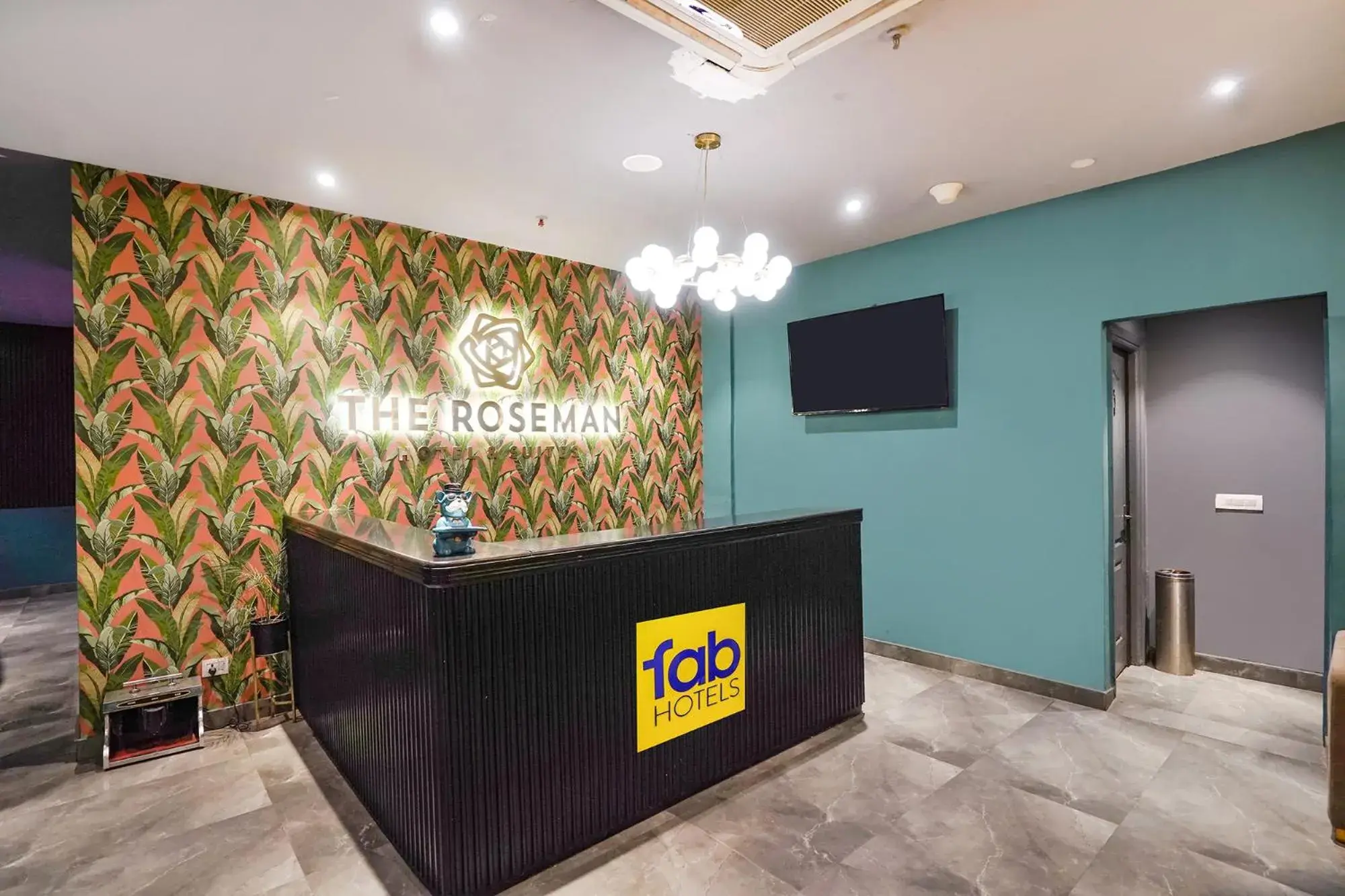 Lobby or reception in FabHotel Prime Cloud 9 Delhi NCR Lobby or reception in FabHotel Prime Cloud 9 Delhi NCR
