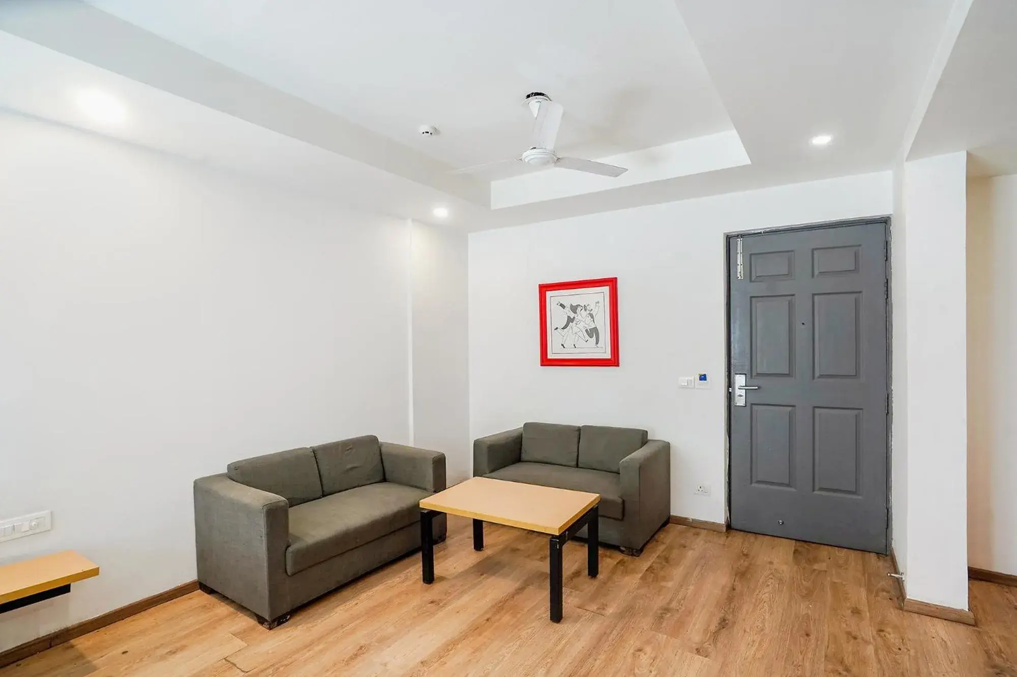 Living room in FabHotel Prime Cloud 9 Delhi NCR Living room in FabHotel Prime Cloud 9 Delhi NCR