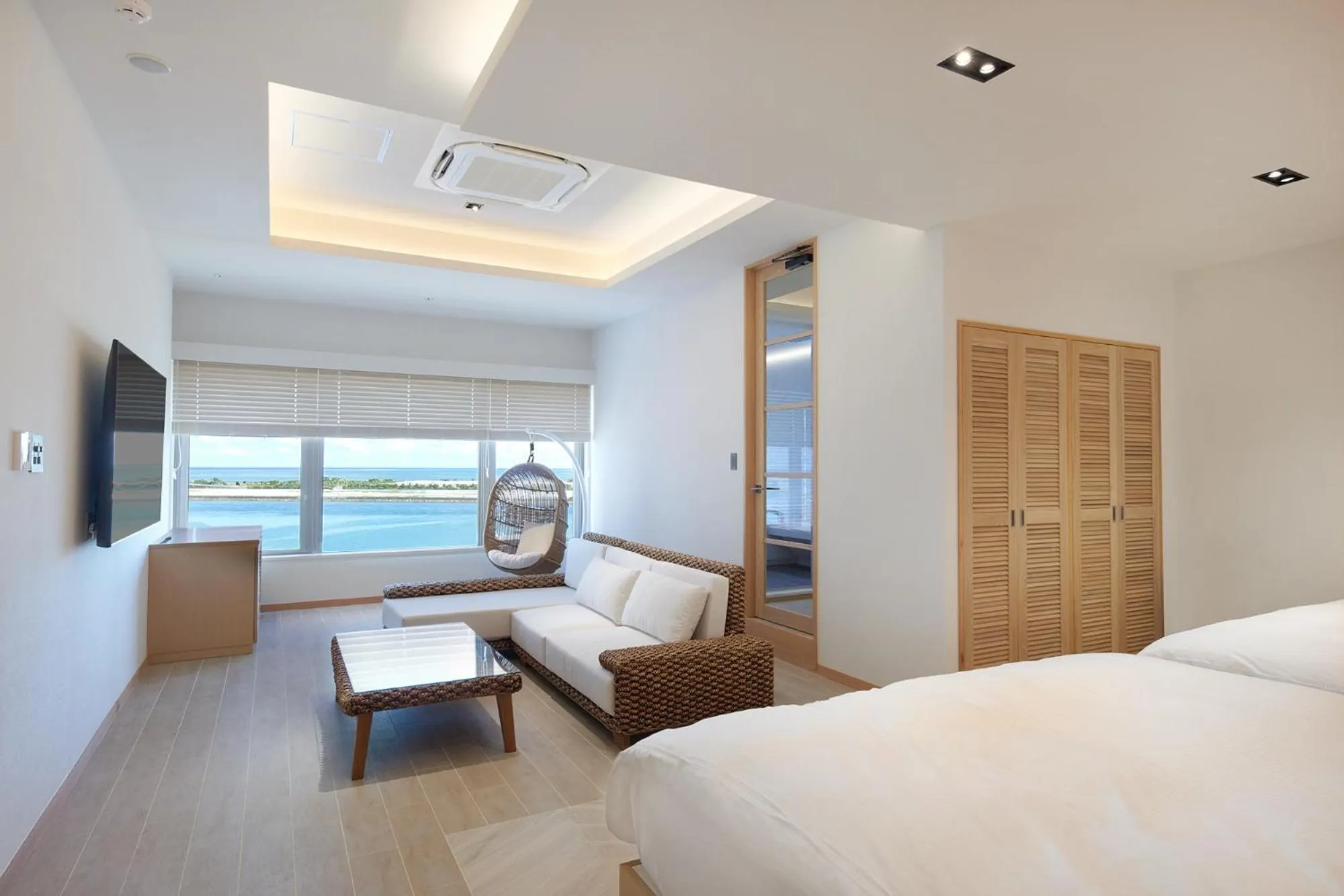 Living room, Bed in THIRD ishigakijima