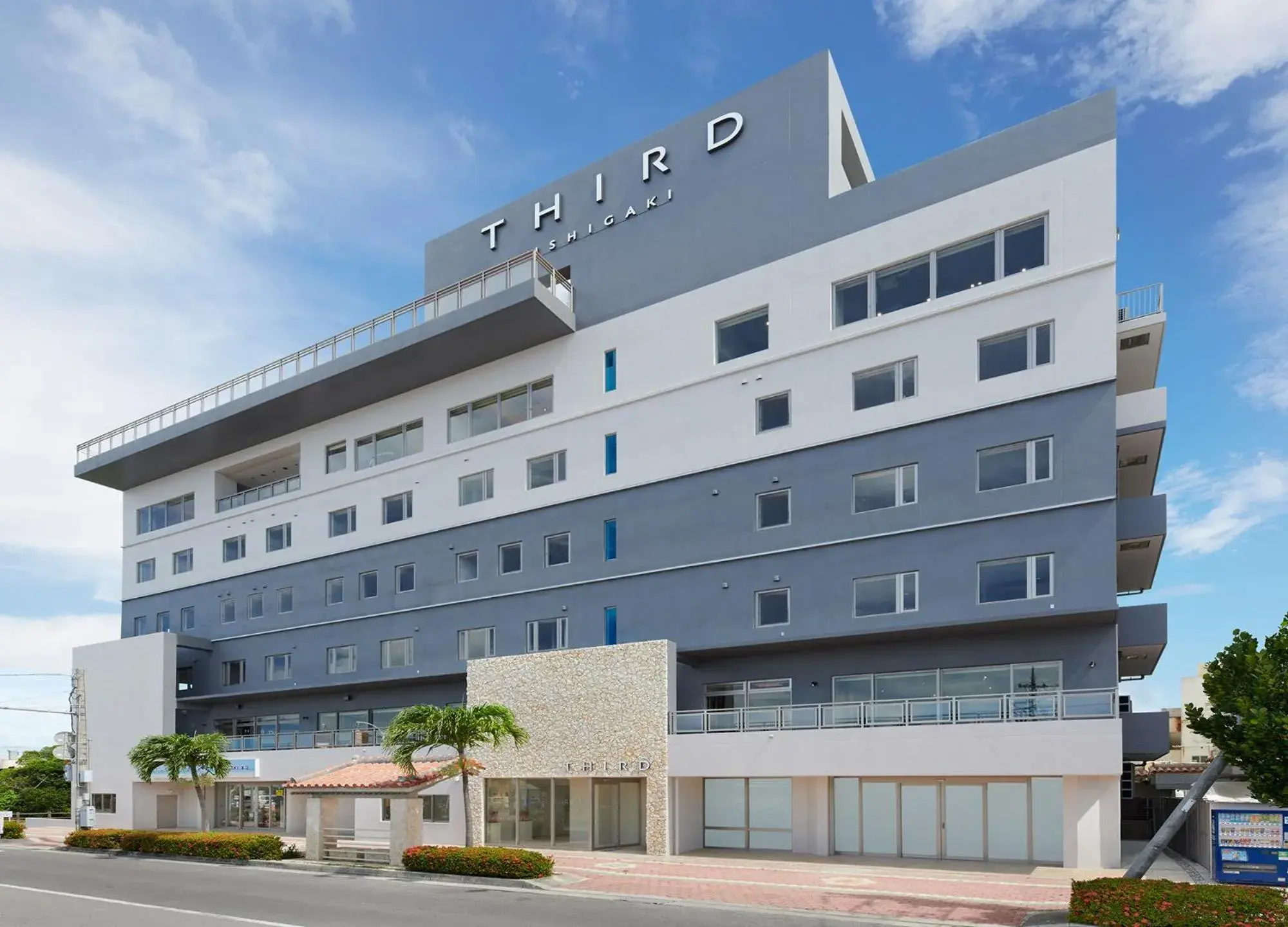 Facade/entrance in THIRD ishigakijima Facade/entrance in THIRD ishigakijima