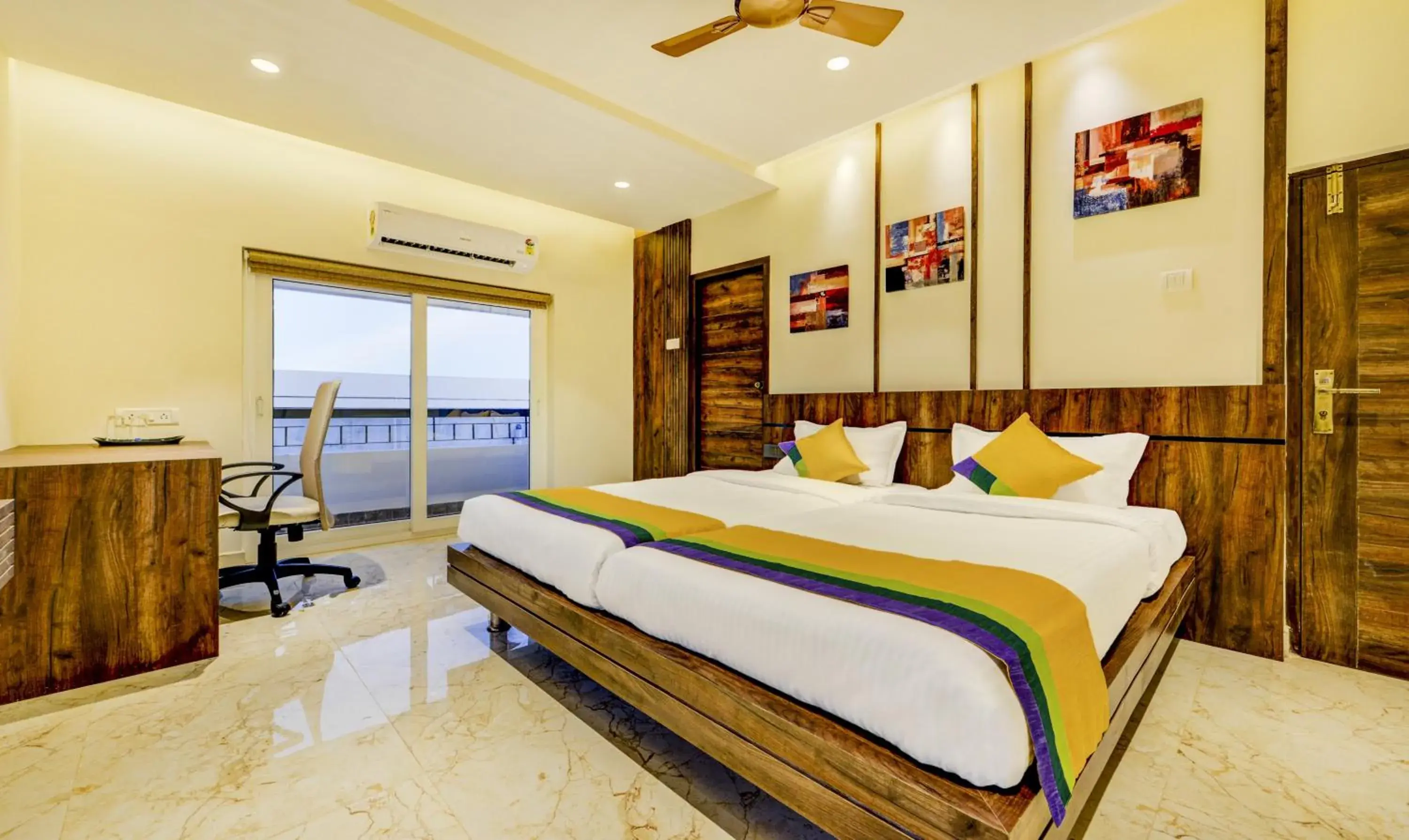 Bedroom, Bed in Itsy Hotels Mirra Bedroom, Bed in Itsy Hotels Mirra