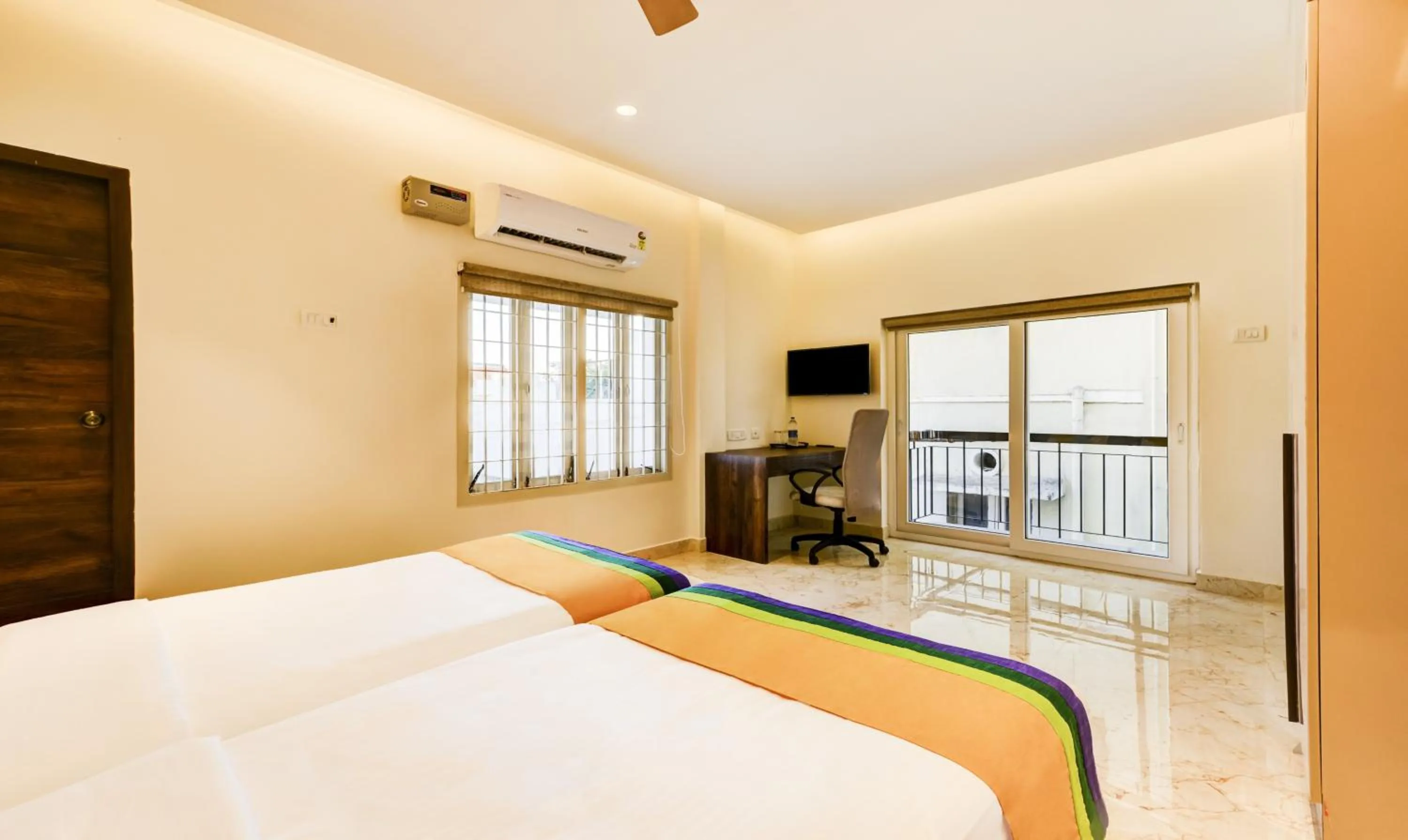 Bedroom, Bed in Itsy Hotels Mirra
